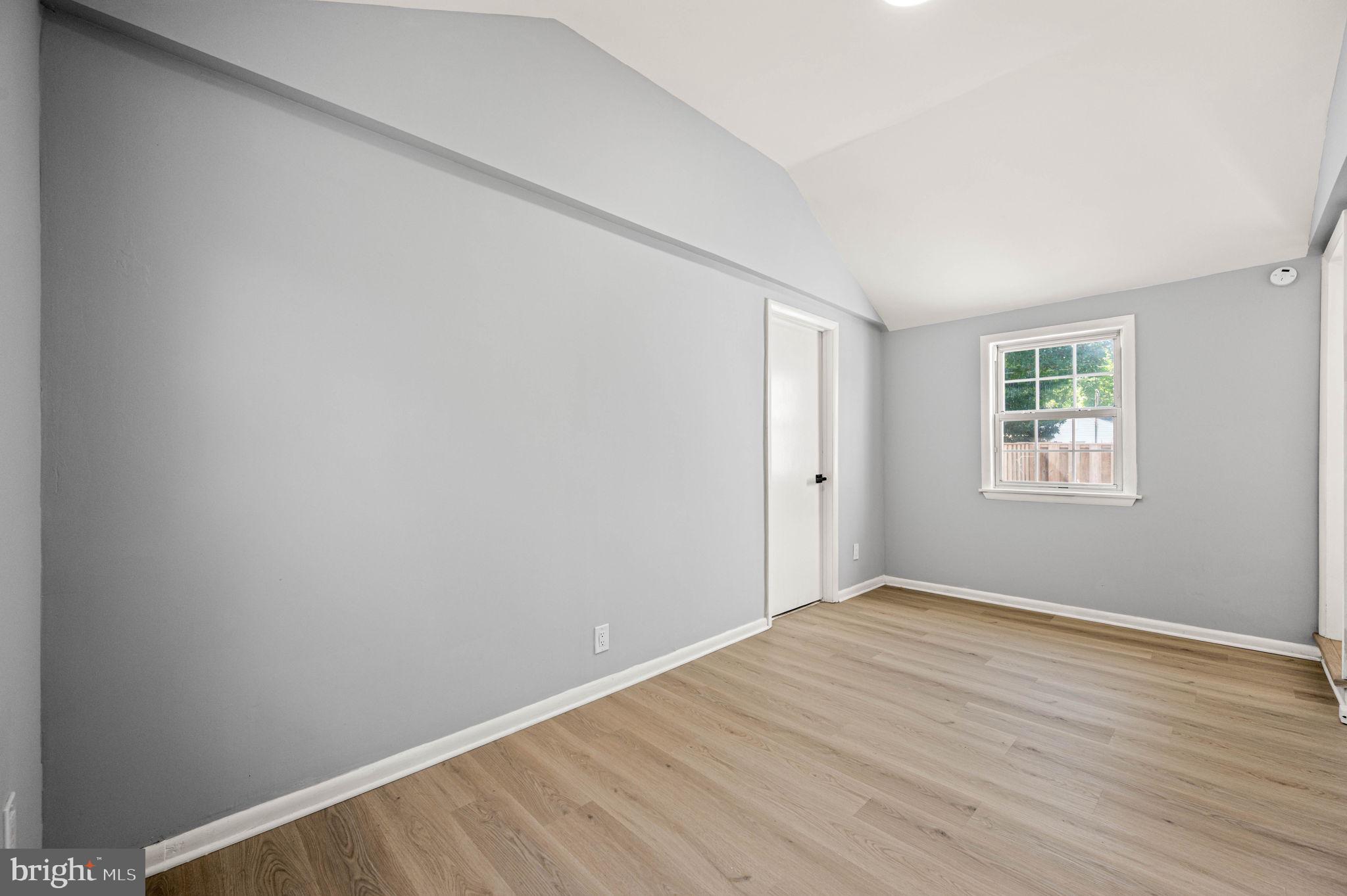 EDGELY - Residential Lease