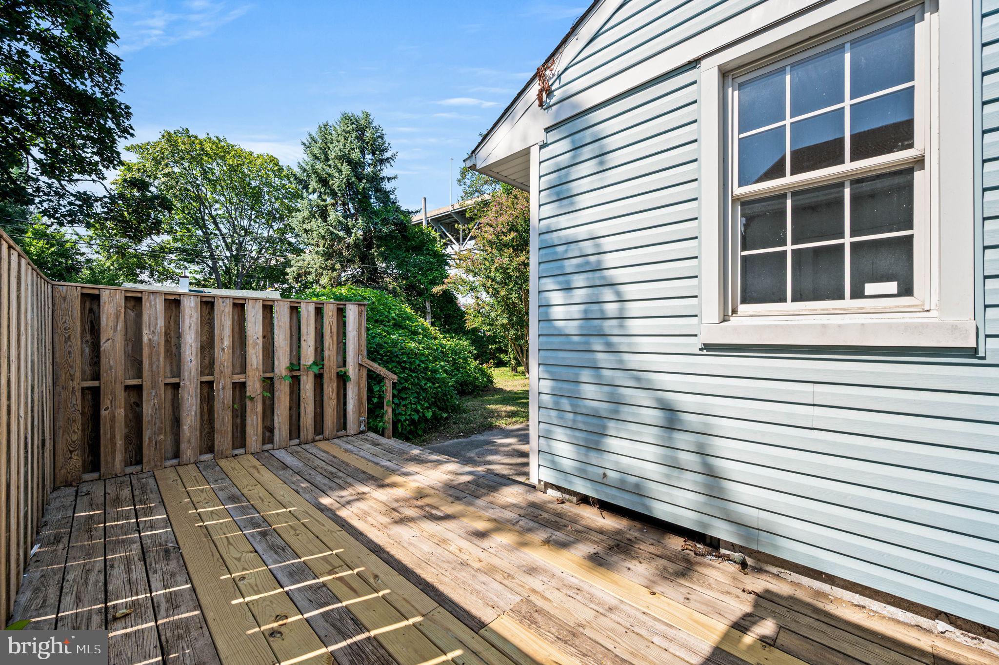 EDGELY - Residential Lease