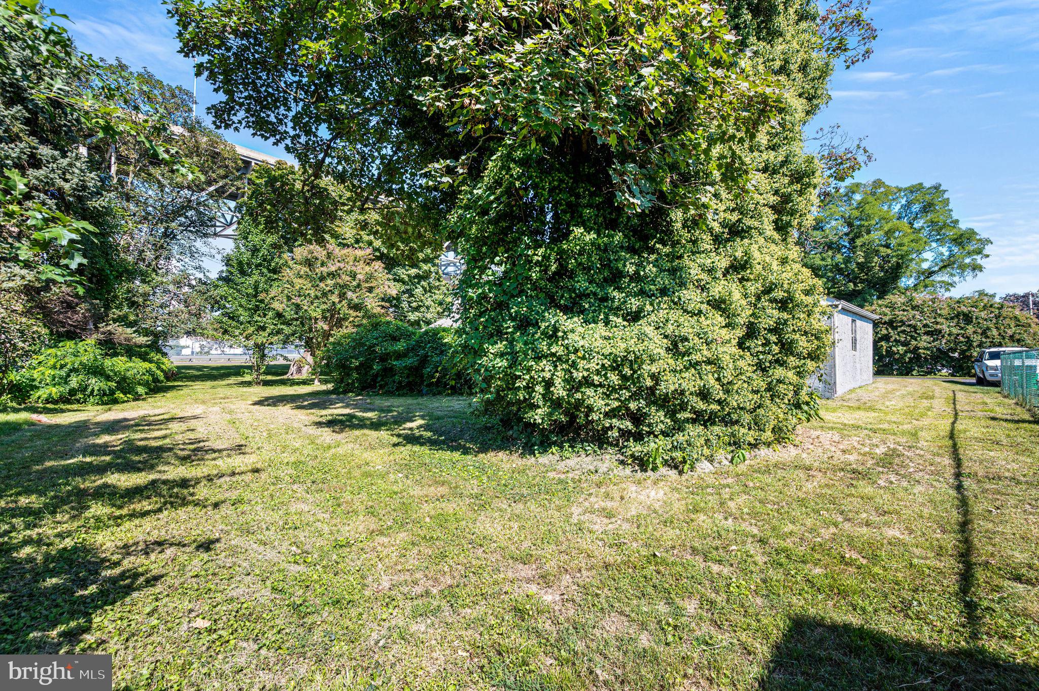 EDGELY - Residential Lease