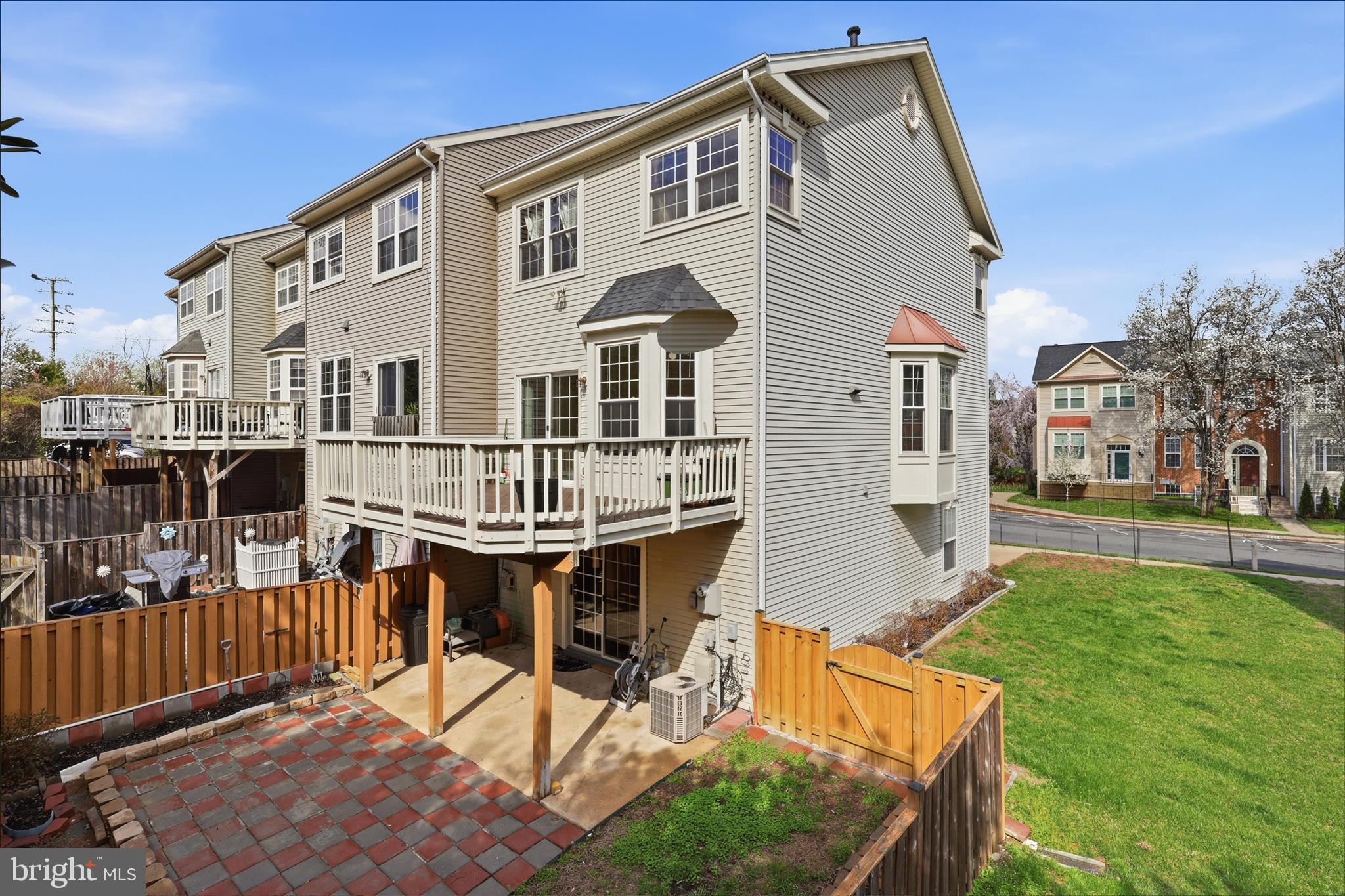 POHICK LANDING - Residential