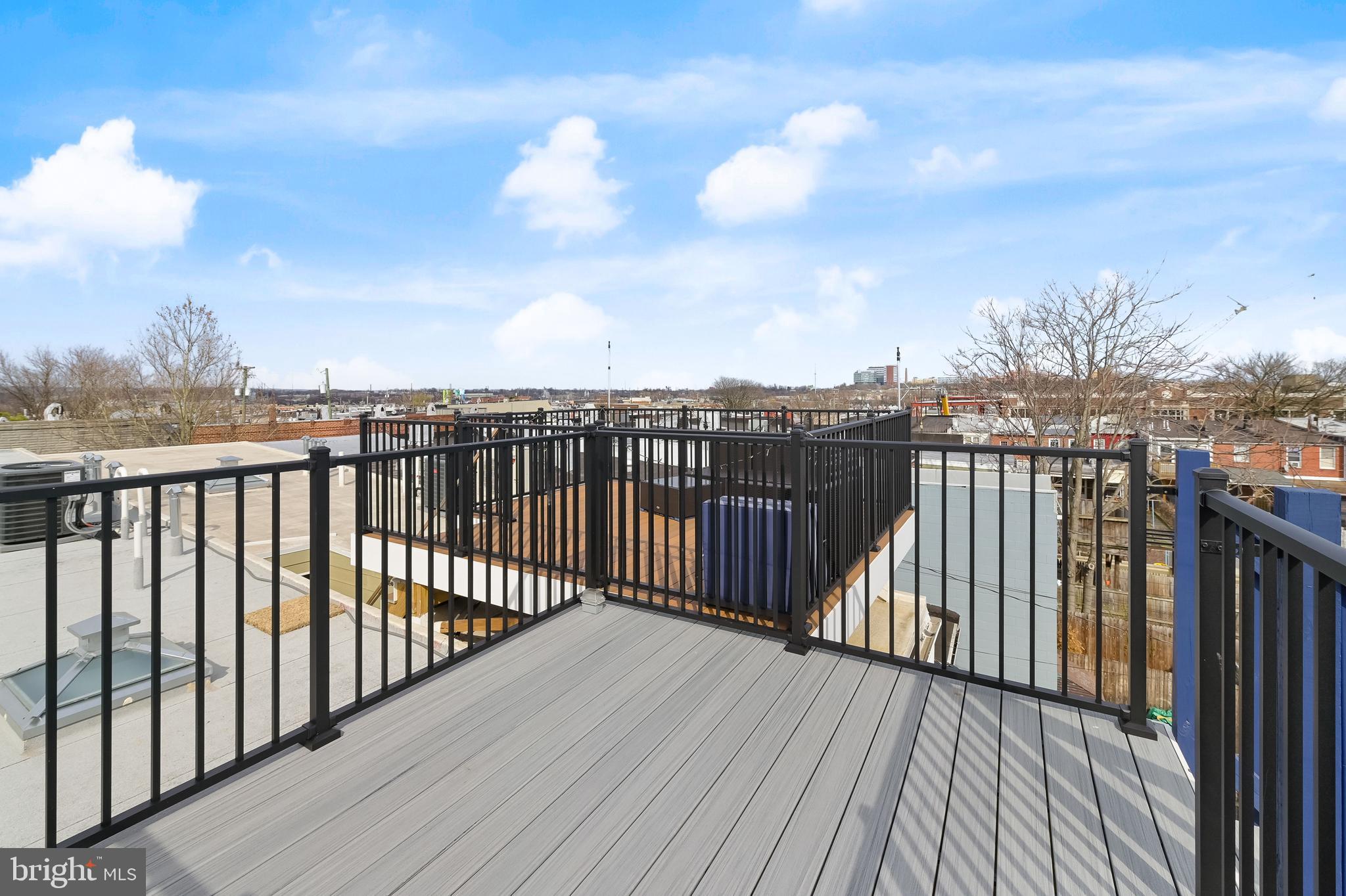 HIGHLANDTOWN - Residential