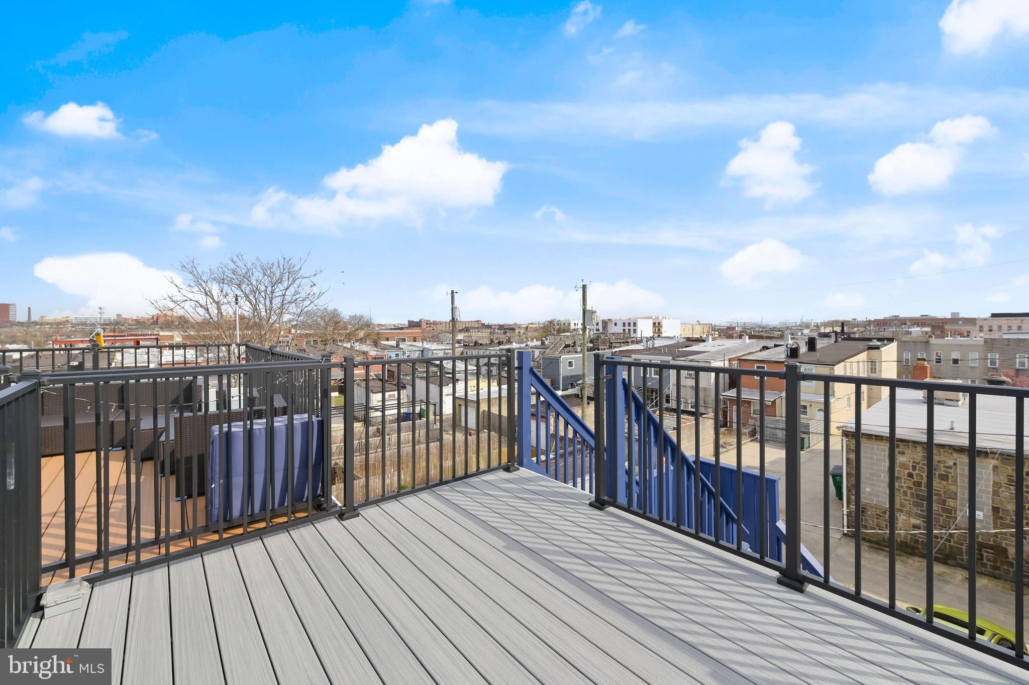HIGHLANDTOWN - Residential