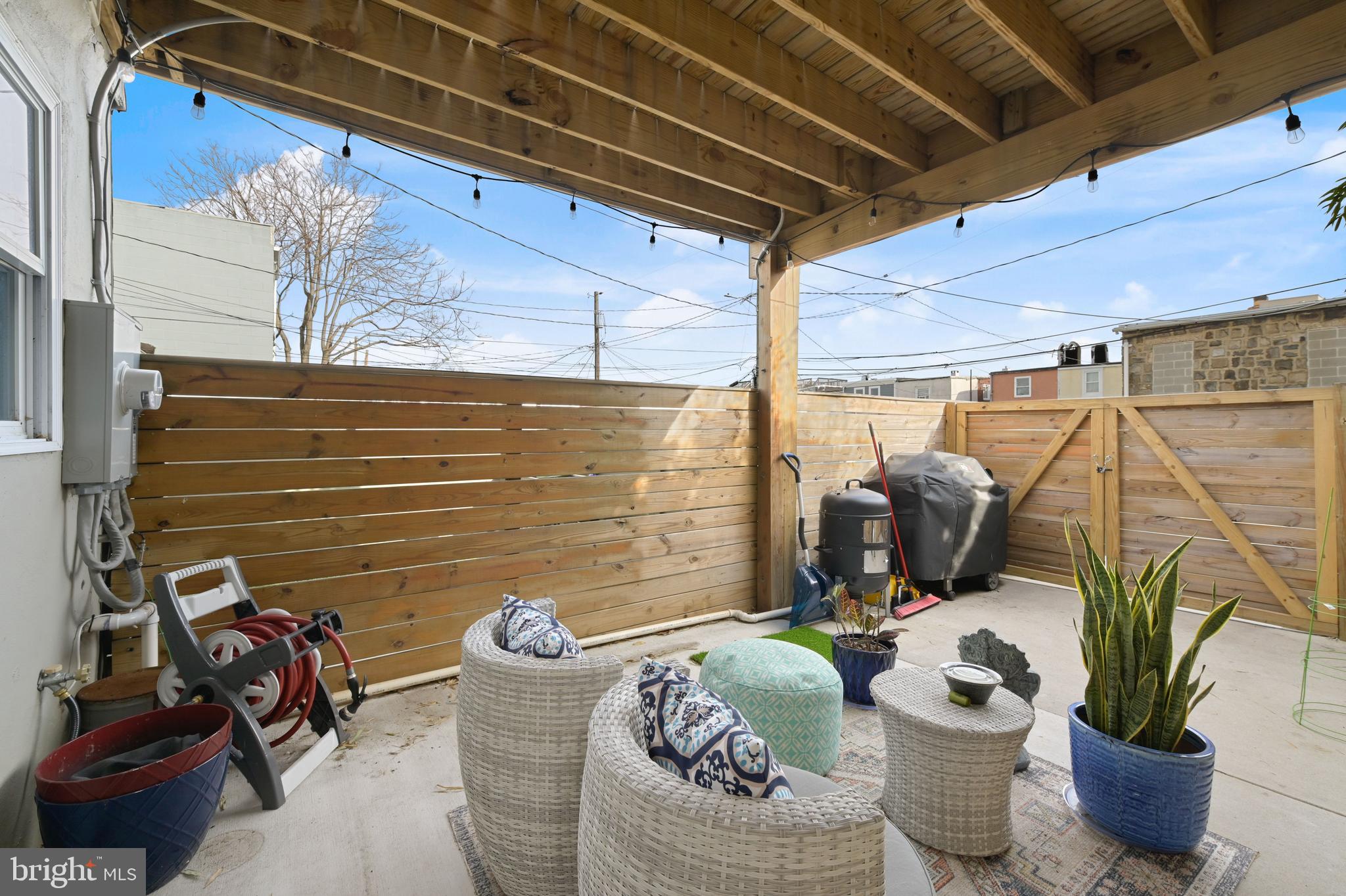 HIGHLANDTOWN - Residential