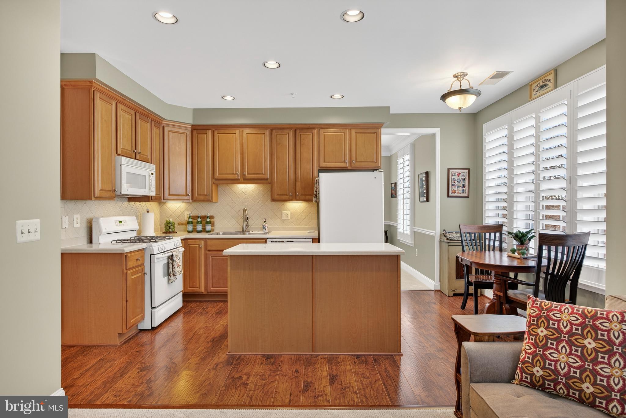 ELLICOTT HILLS - Residential