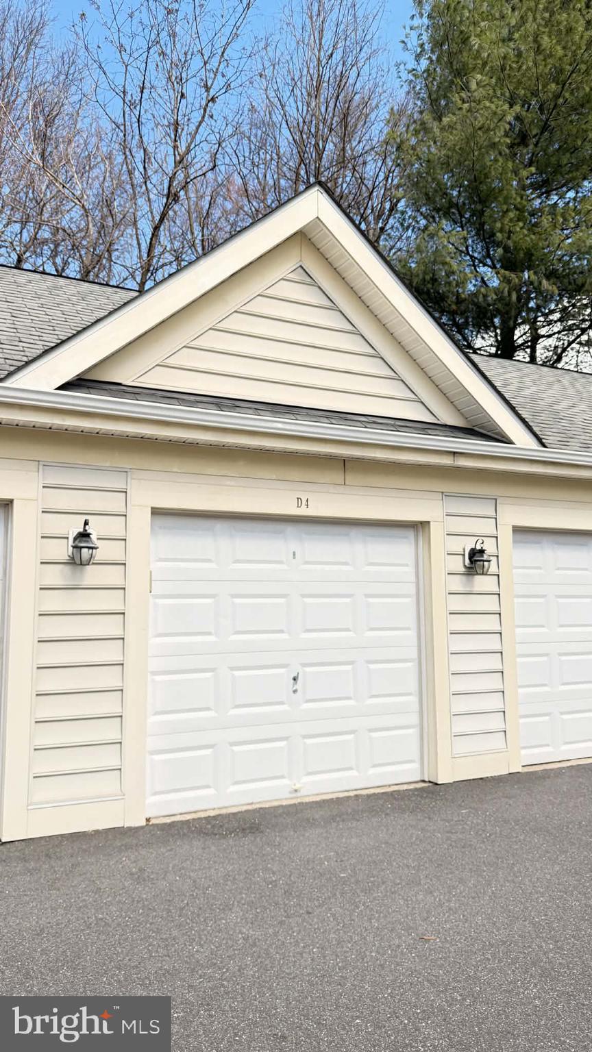 ELLICOTT HILLS - Residential