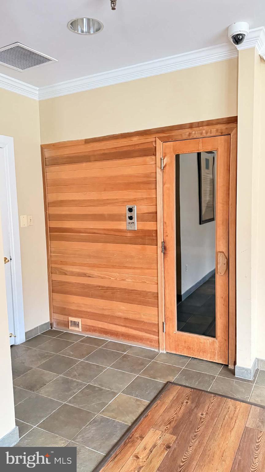 ELLICOTT HILLS - Residential