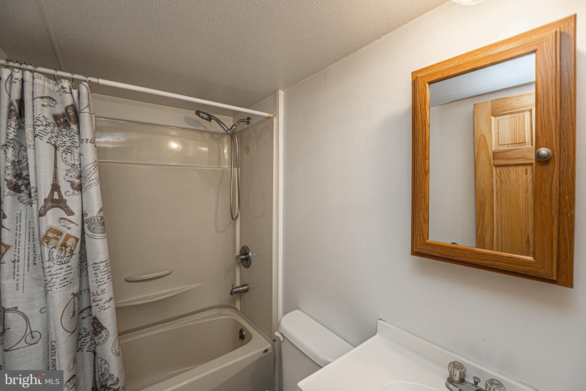 FROSTBURG - Residential