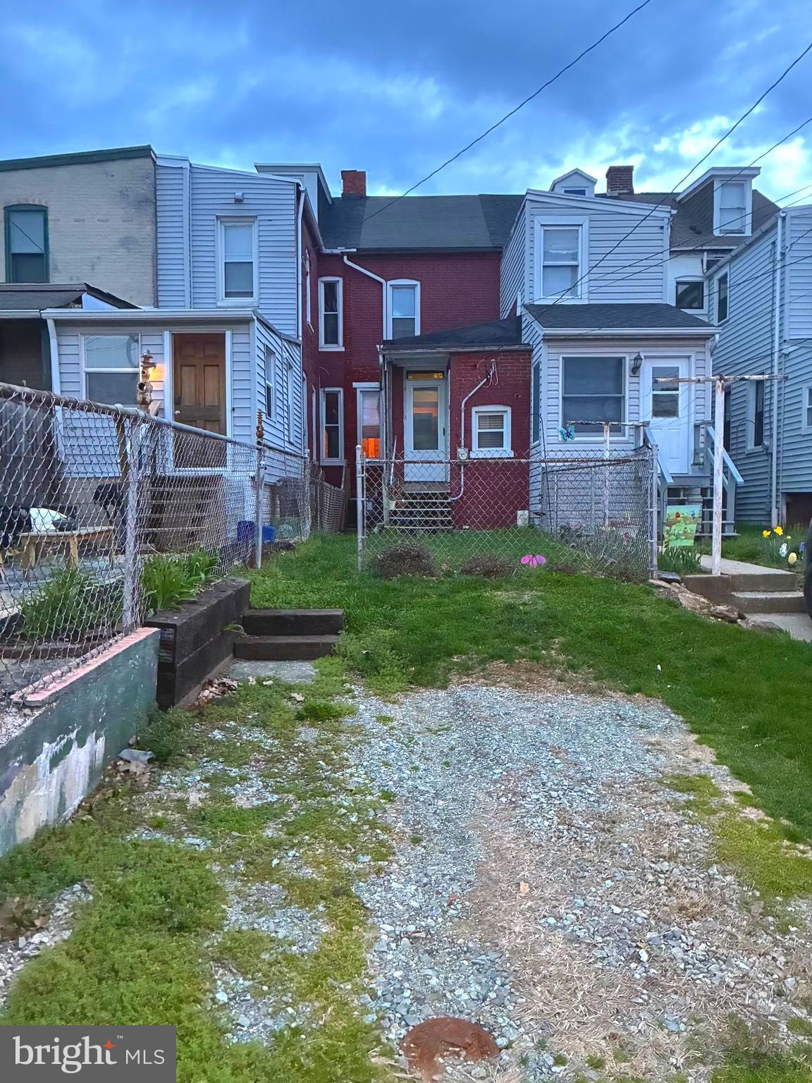 CHESTNUT HILL - Residential