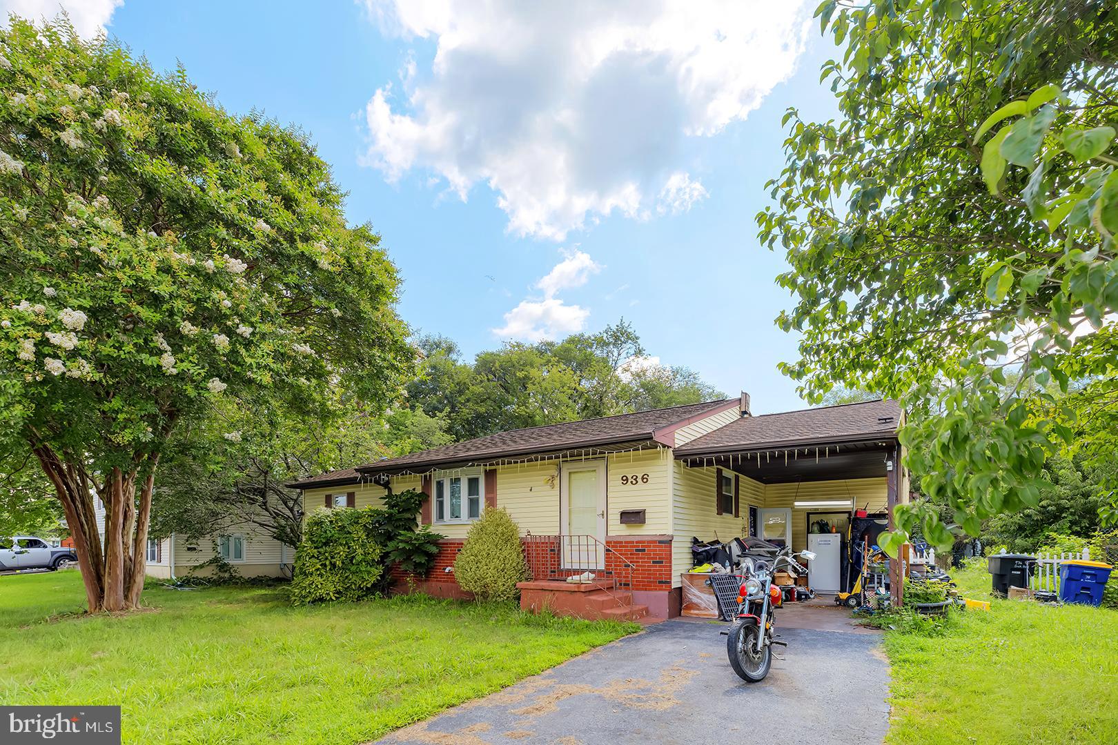 936 BUCK DRIVE