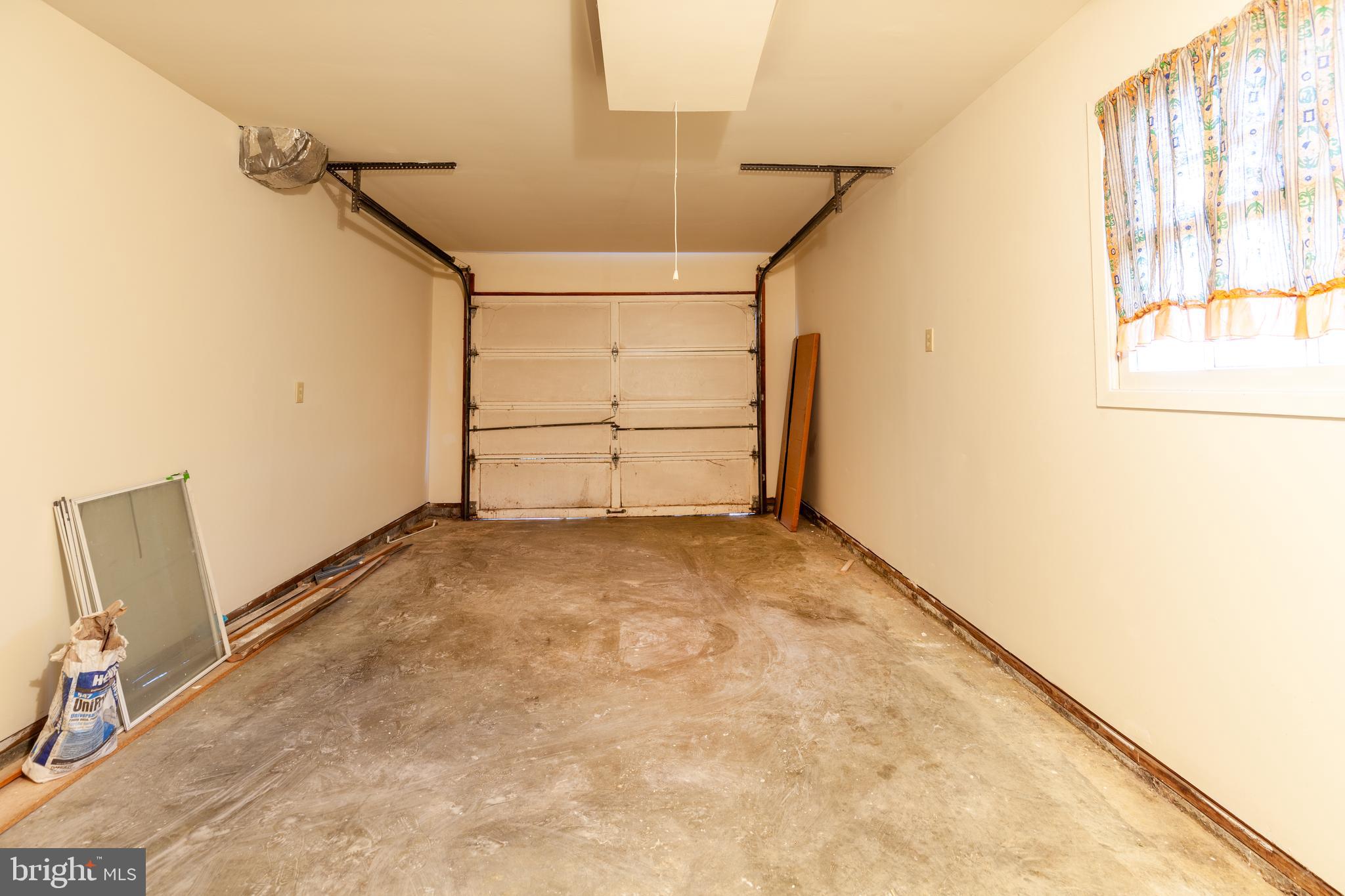 POINTER RIDGE - Residential