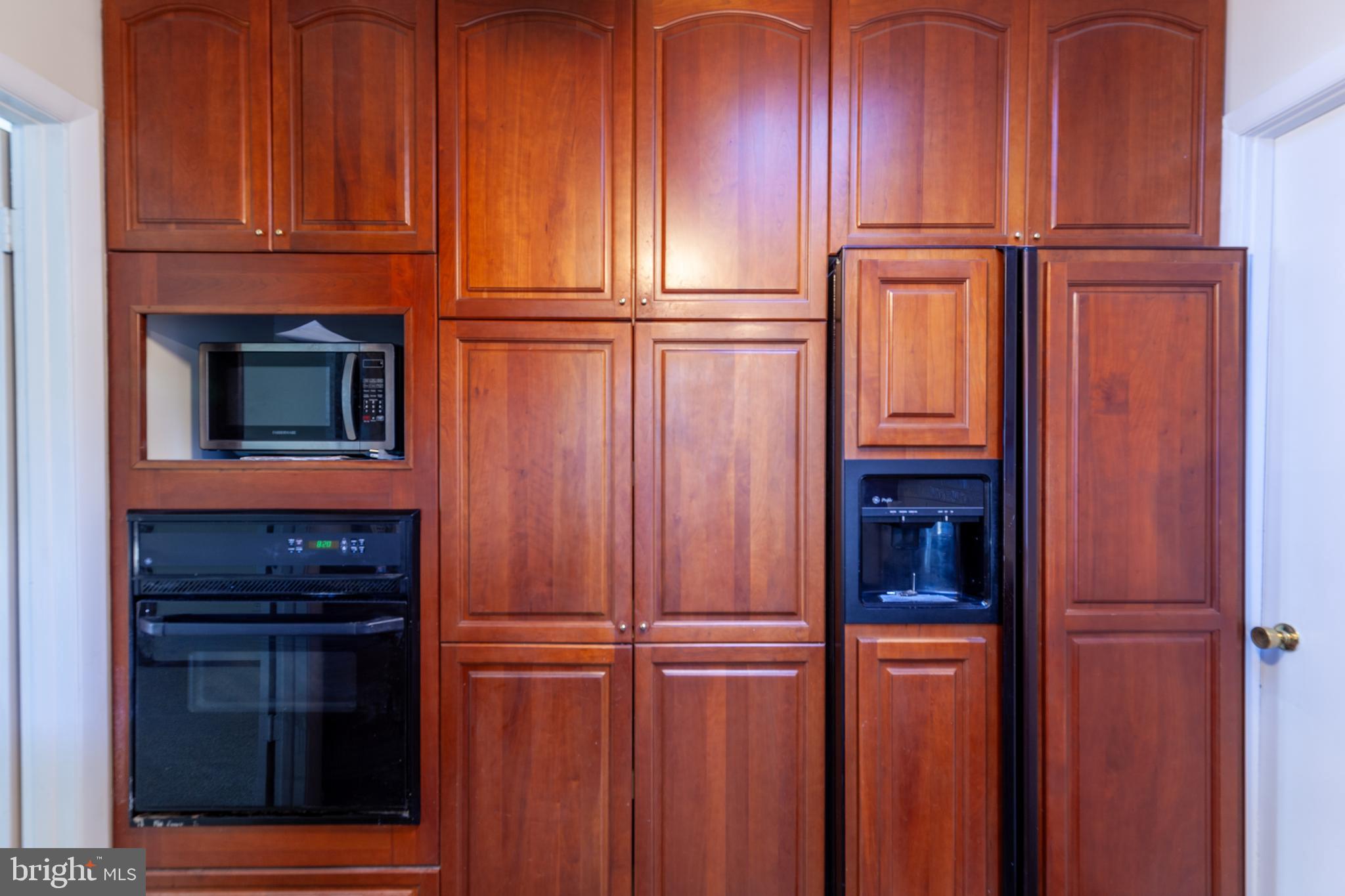 POINTER RIDGE - Residential