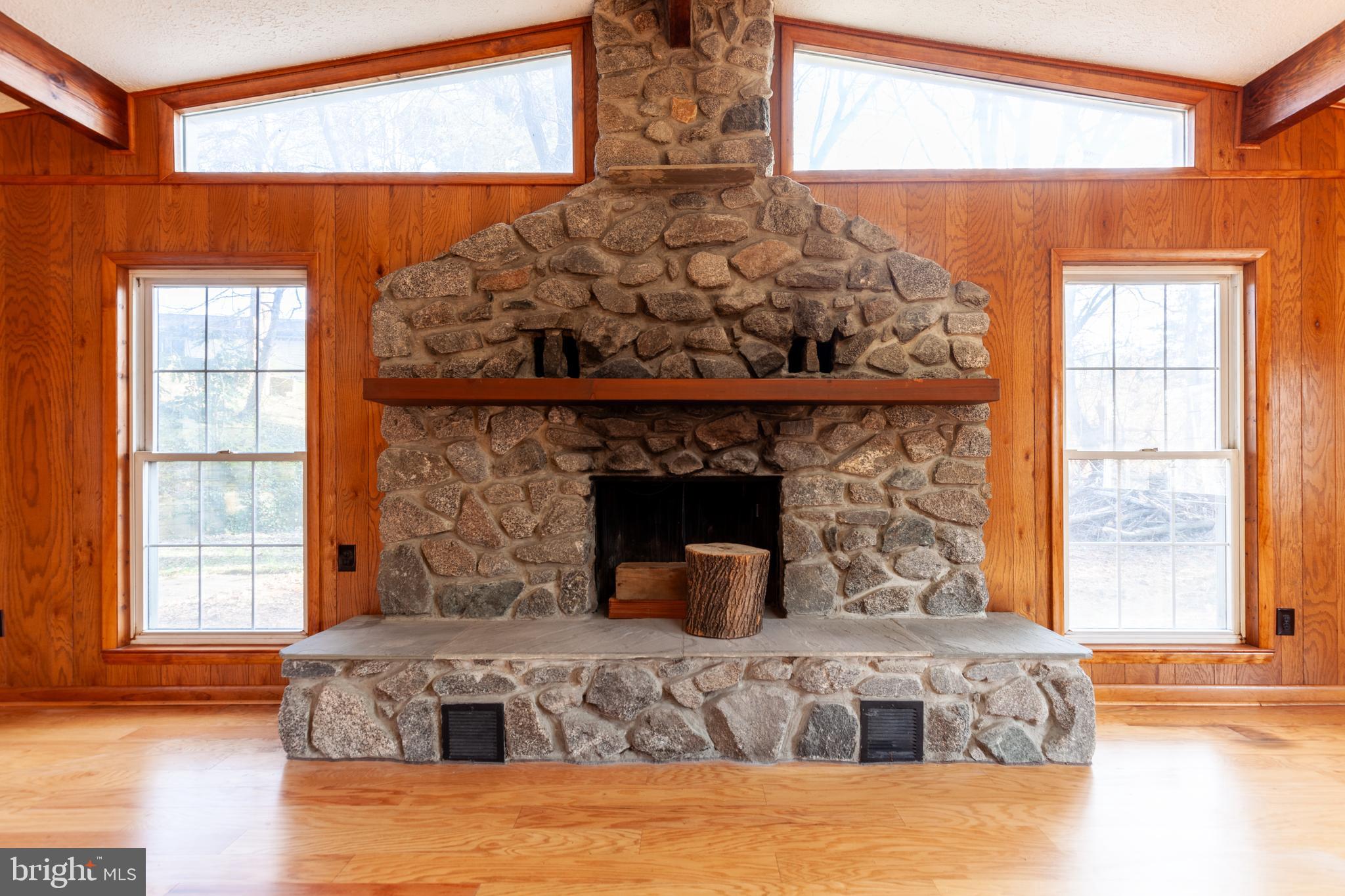 POINTER RIDGE - Residential