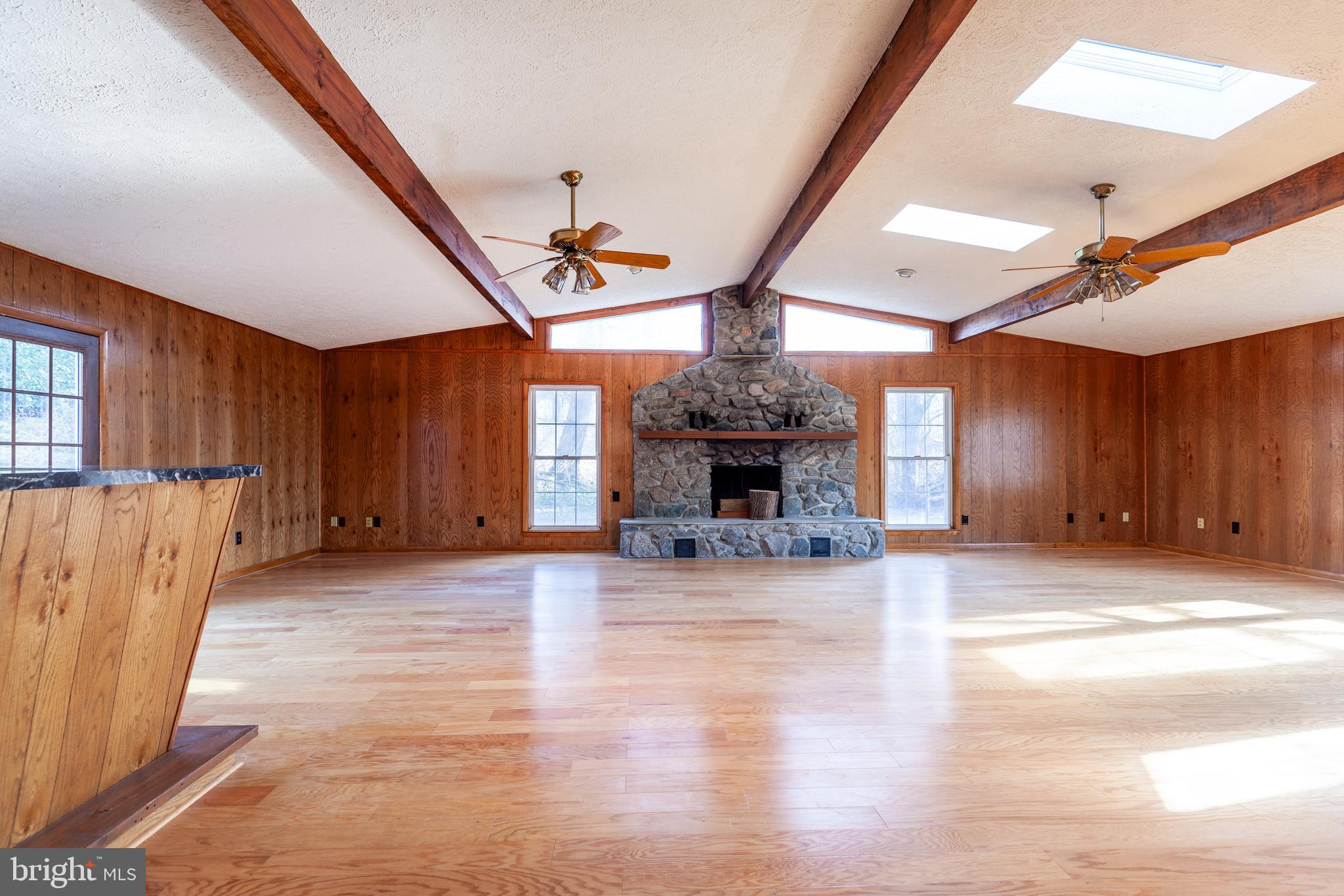 POINTER RIDGE - Residential