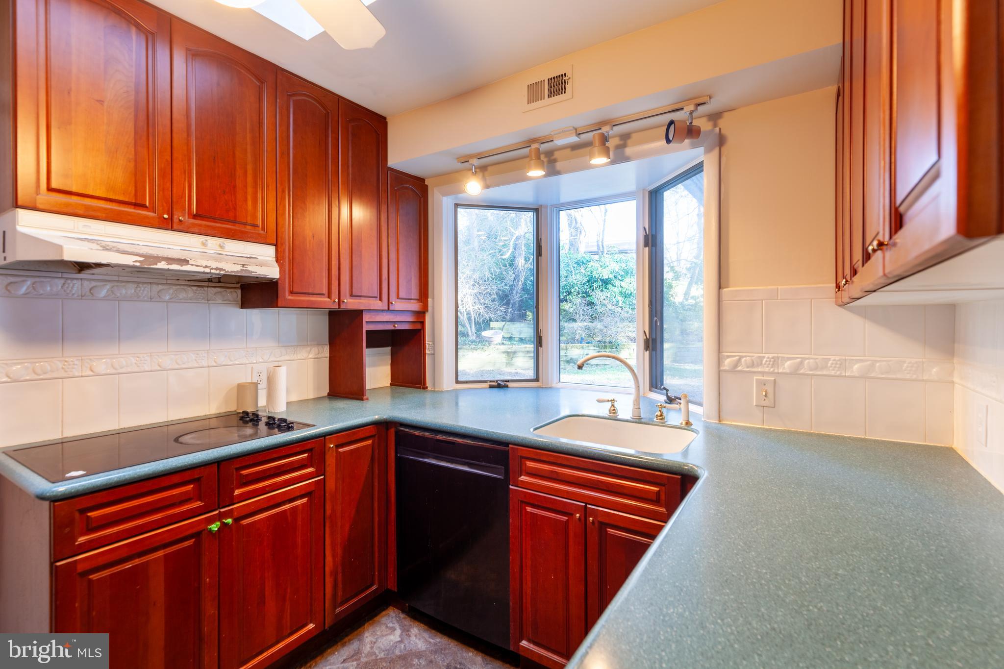 POINTER RIDGE - Residential