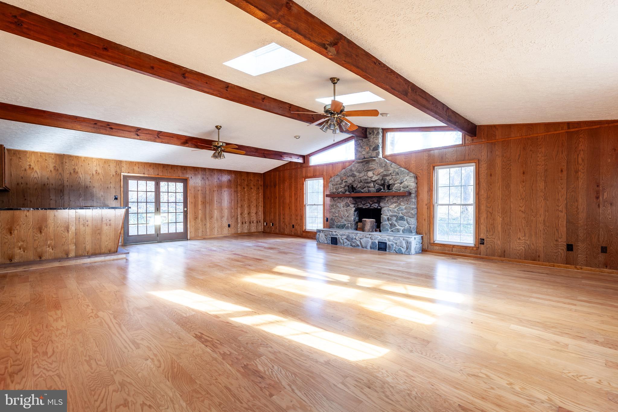 POINTER RIDGE - Residential