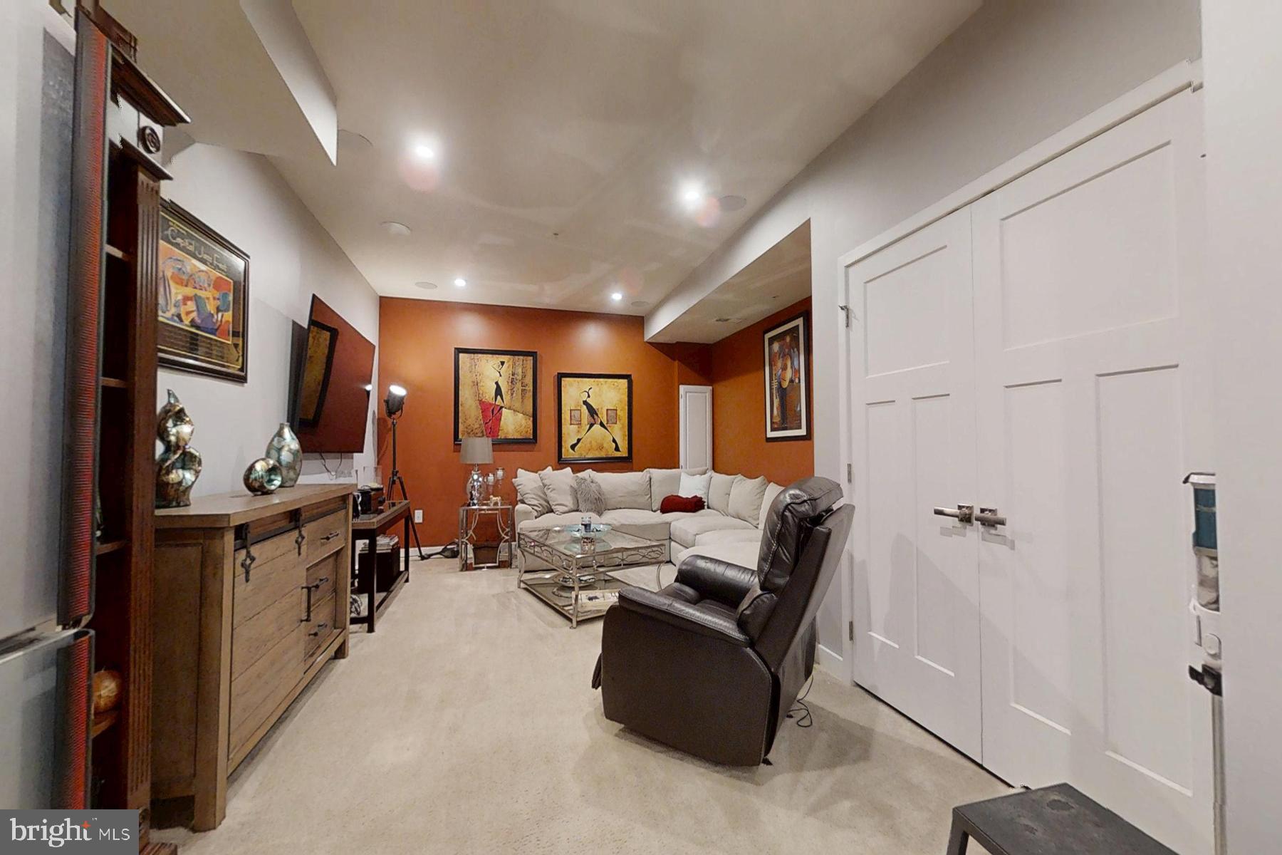 950 MISSISSIPPI AVENUE SE