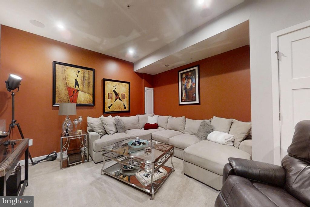 Photo of 950 Mississippi Avenue SE, WASHINGTON, DC 20032 (MLS # DCDC2228100)