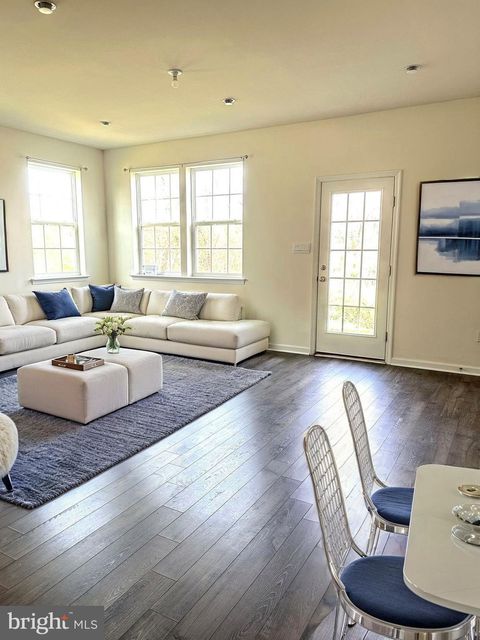 Photo of 121 Mazzeo Drive, GLASSBORO, NJ 08028 (MLS # NJGL2071130)