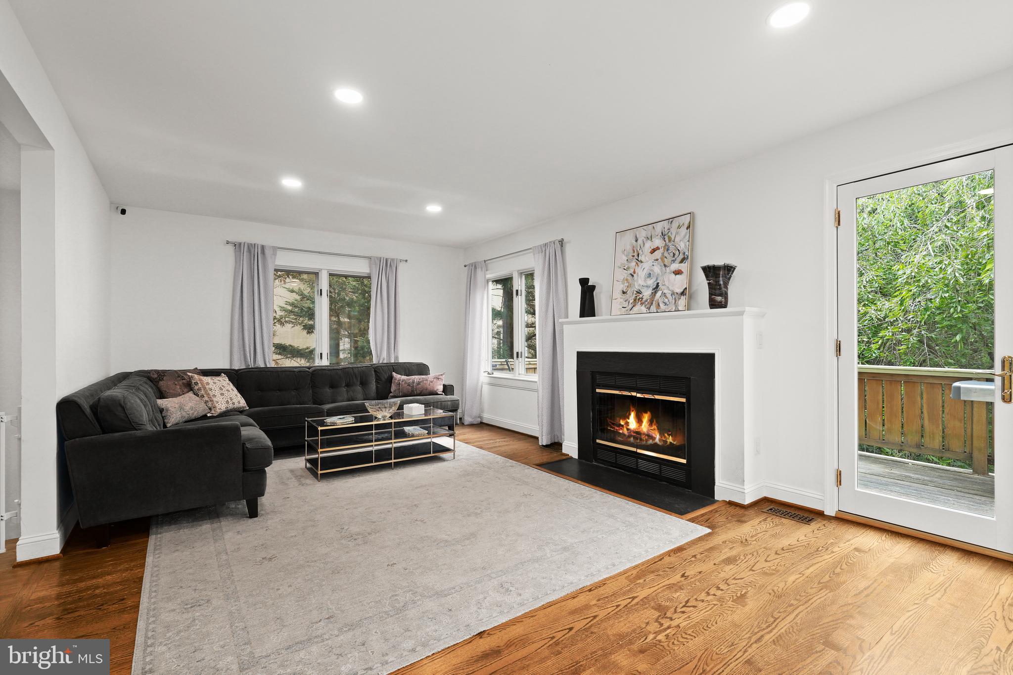 VILLAGES AT HOMELAND - Residential