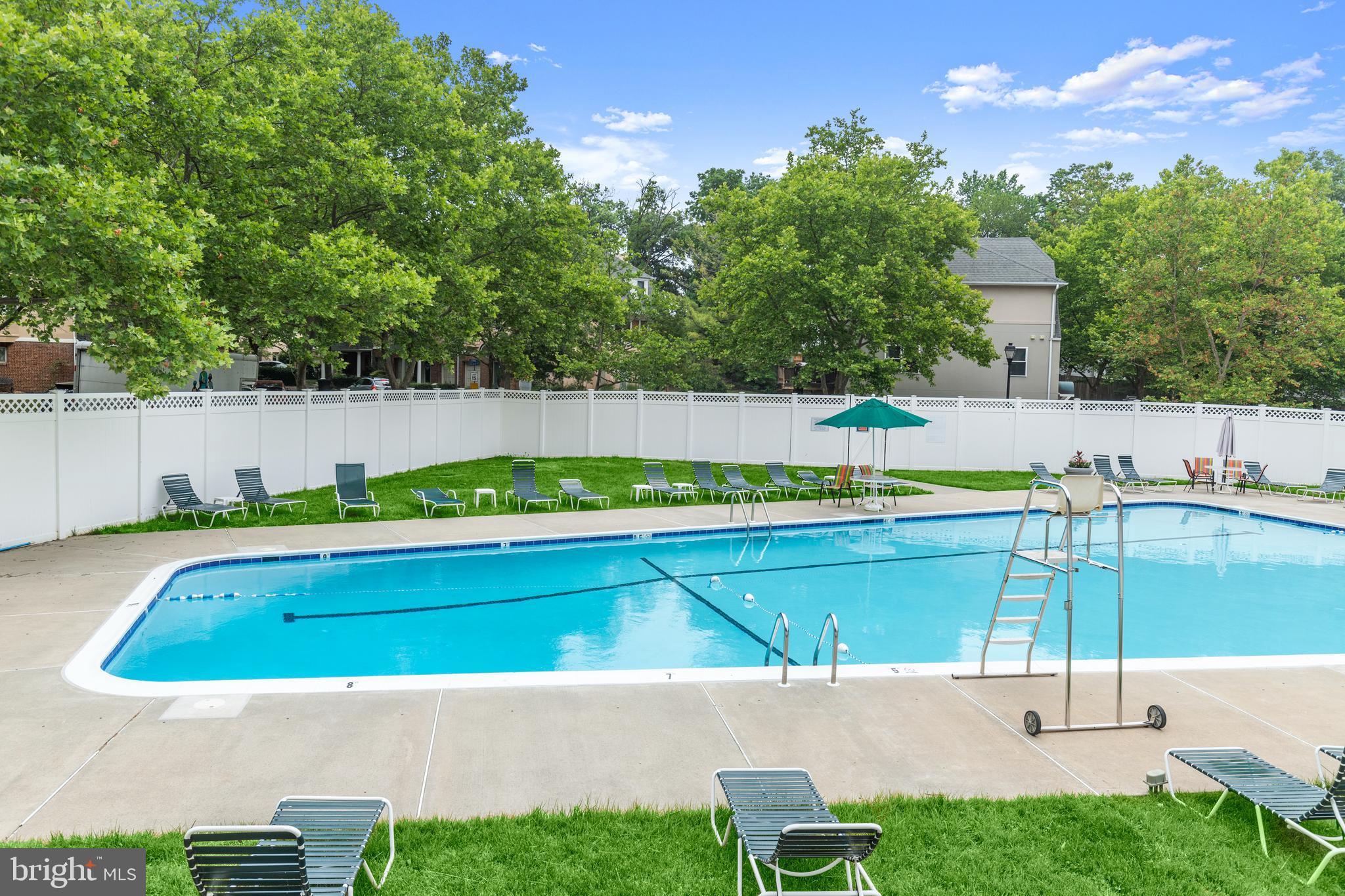 VILLAGES AT HOMELAND - Residential