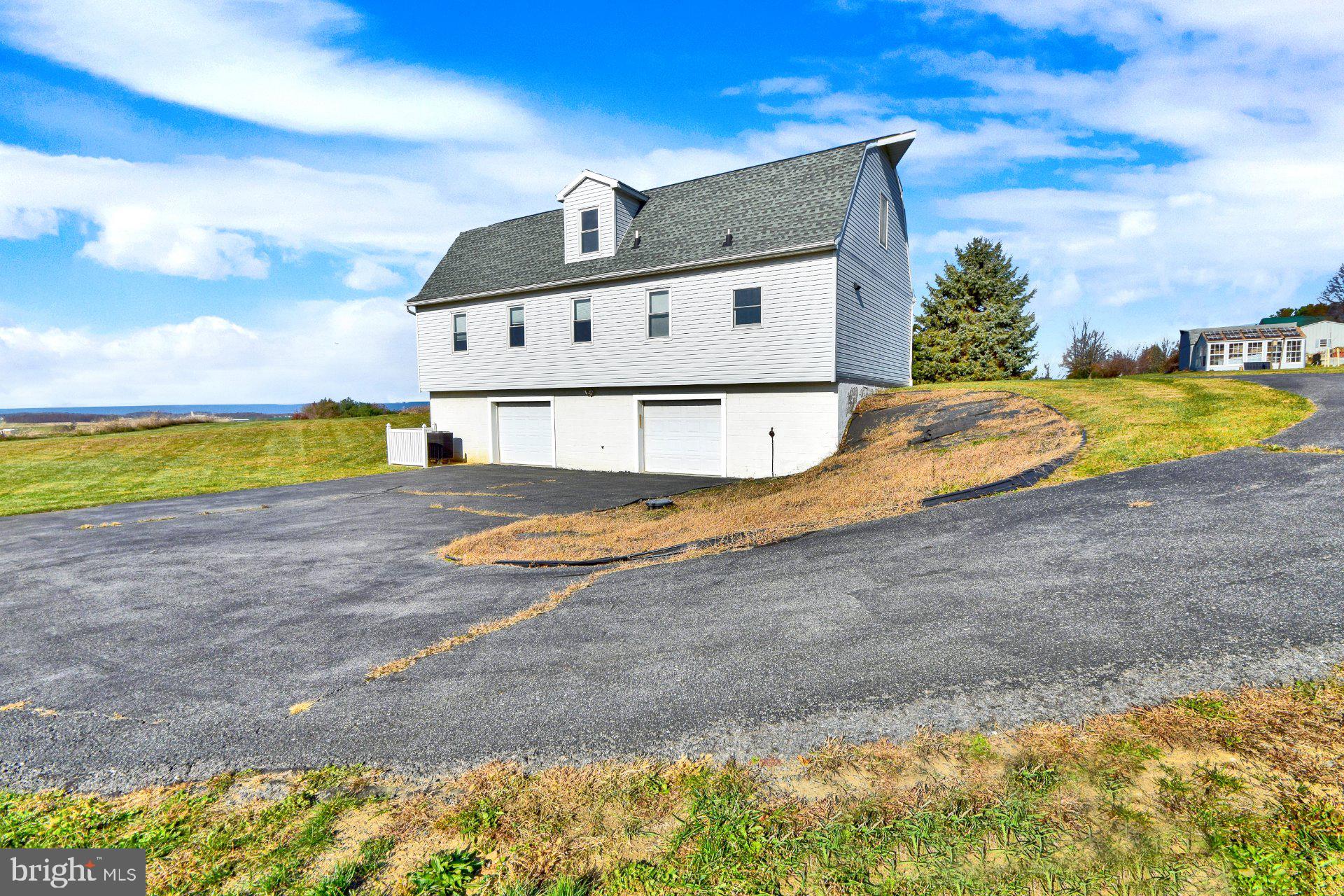 APPLEWOOD ACRES - Residential