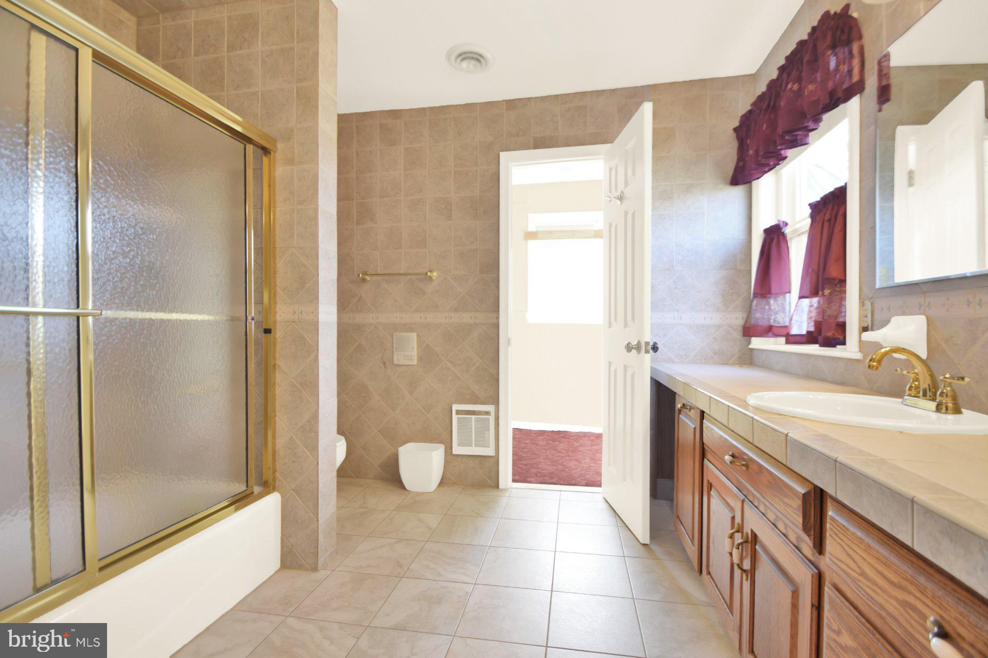 APPLEWOOD ACRES - Residential