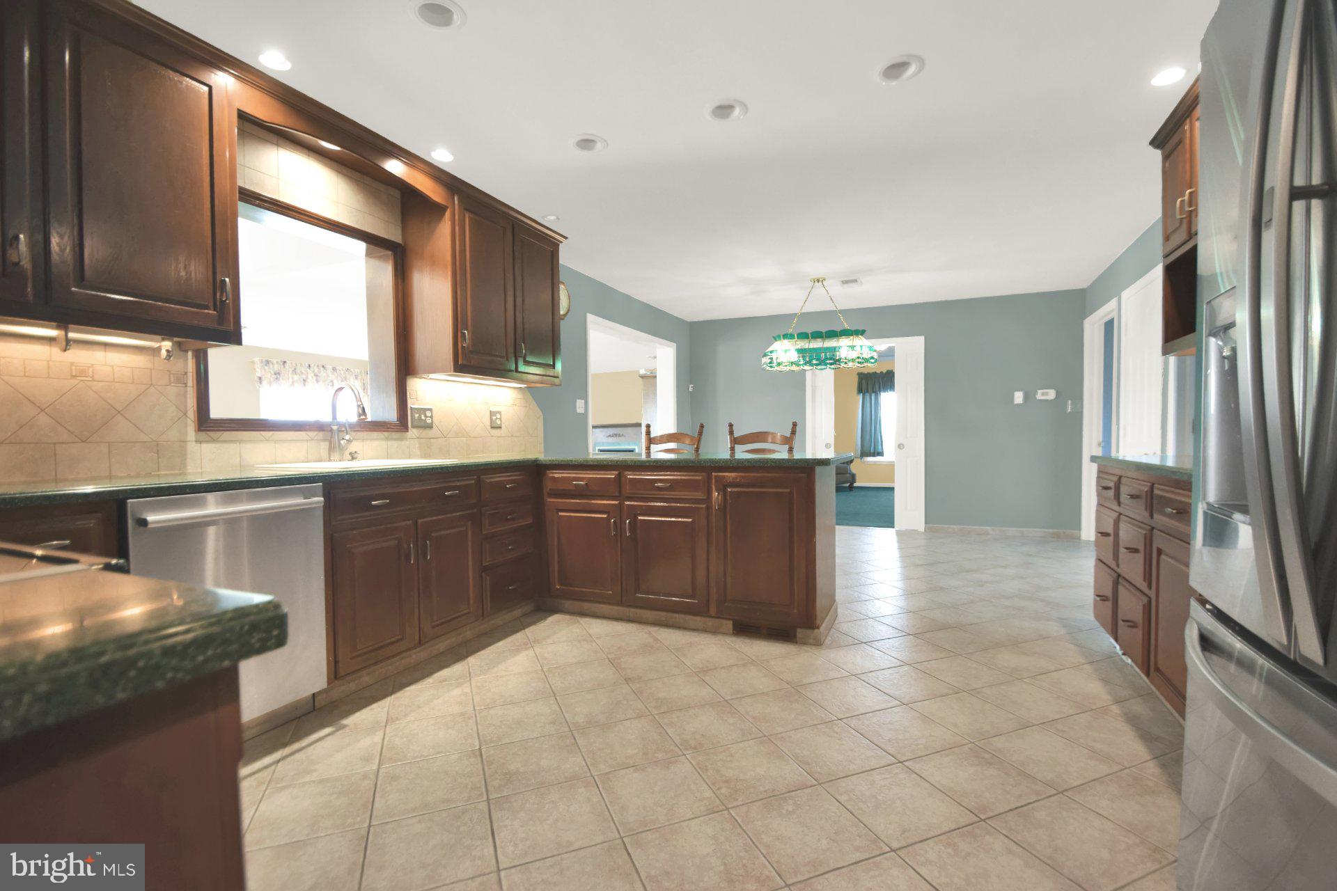 APPLEWOOD ACRES - Residential