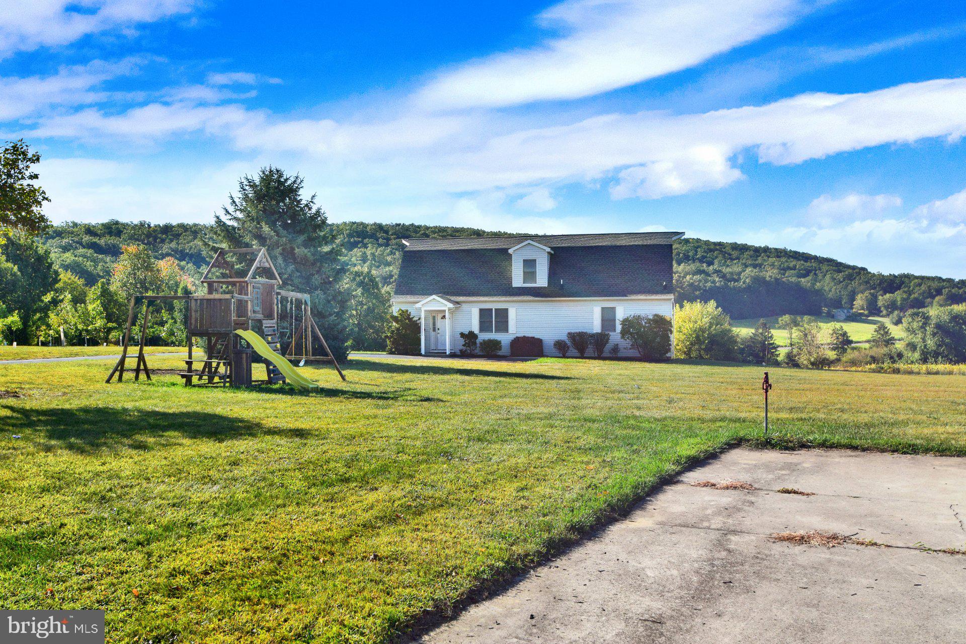 APPLEWOOD ACRES - Residential