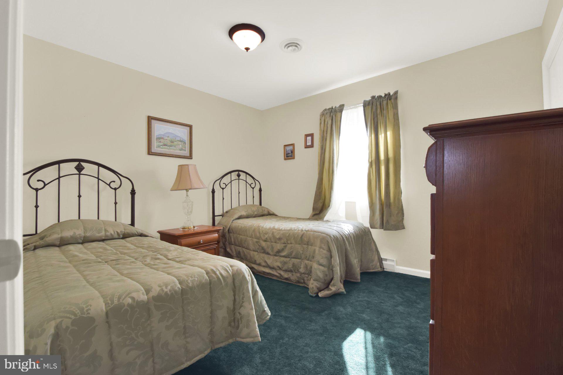 APPLEWOOD ACRES - Residential