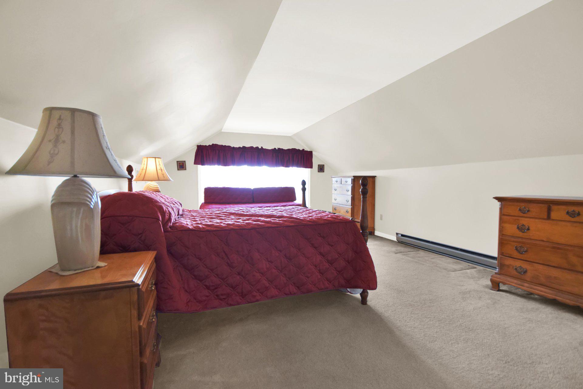 APPLEWOOD ACRES - Residential