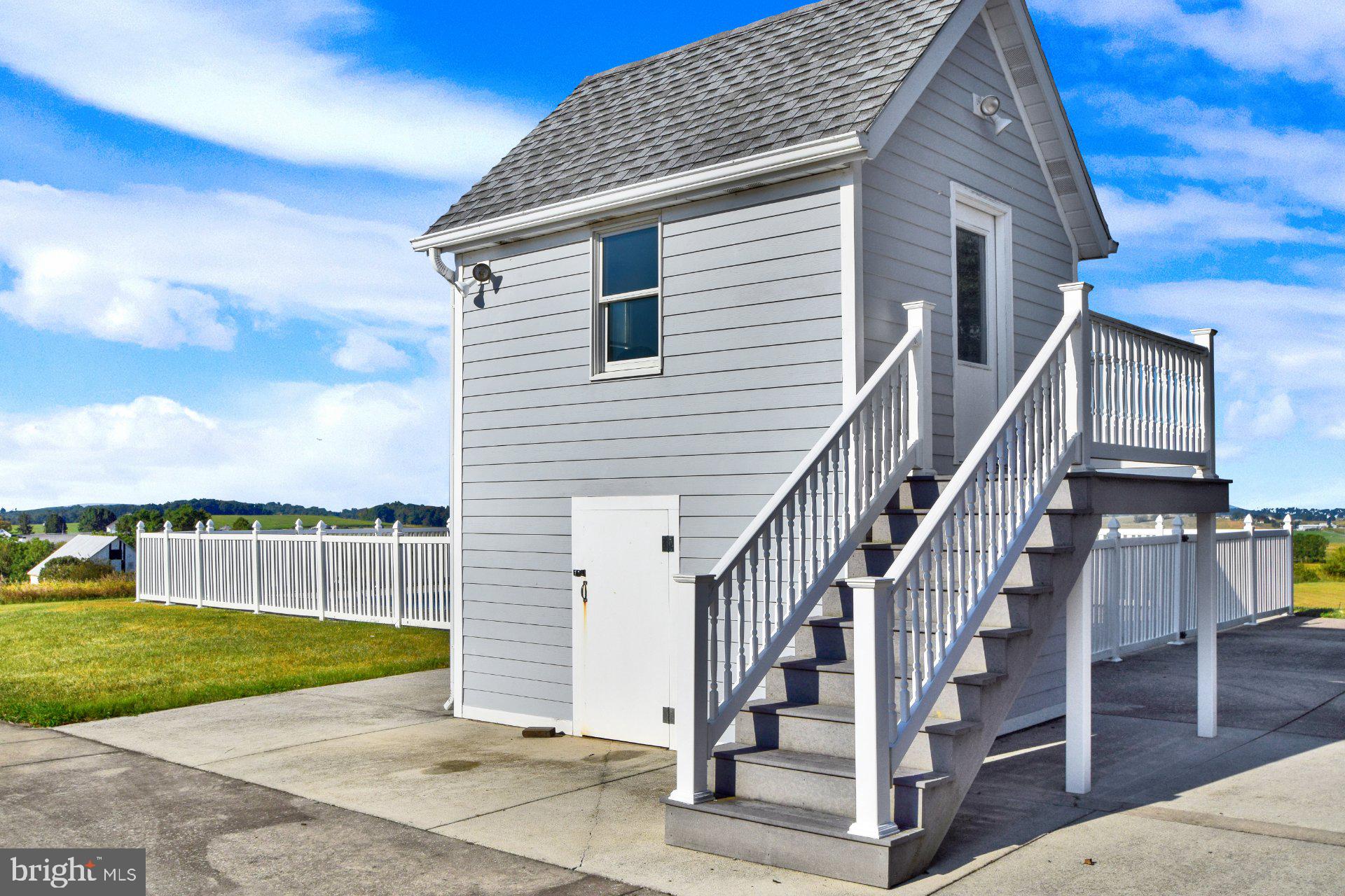 APPLEWOOD ACRES - Residential