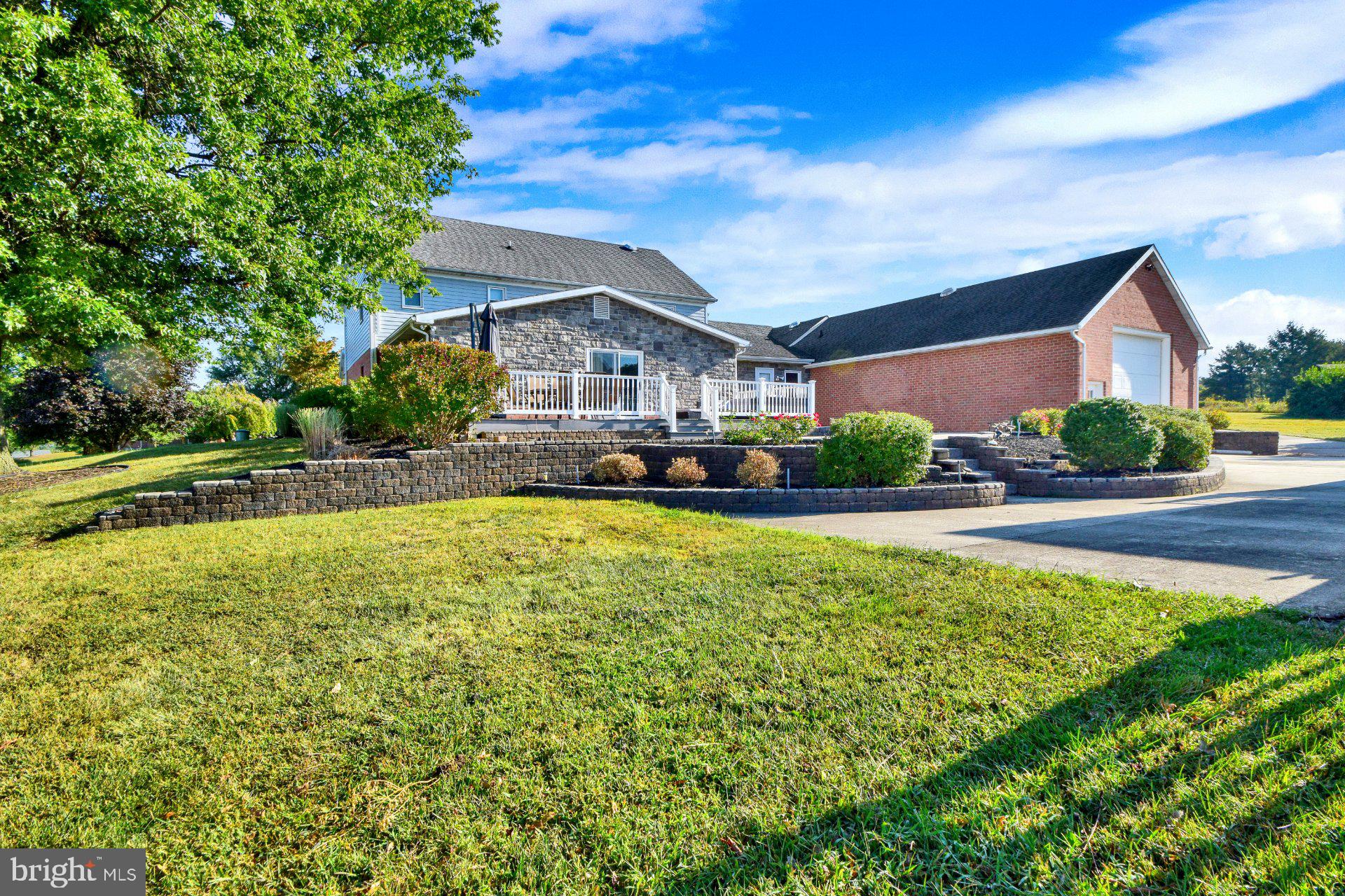 APPLEWOOD ACRES - Residential