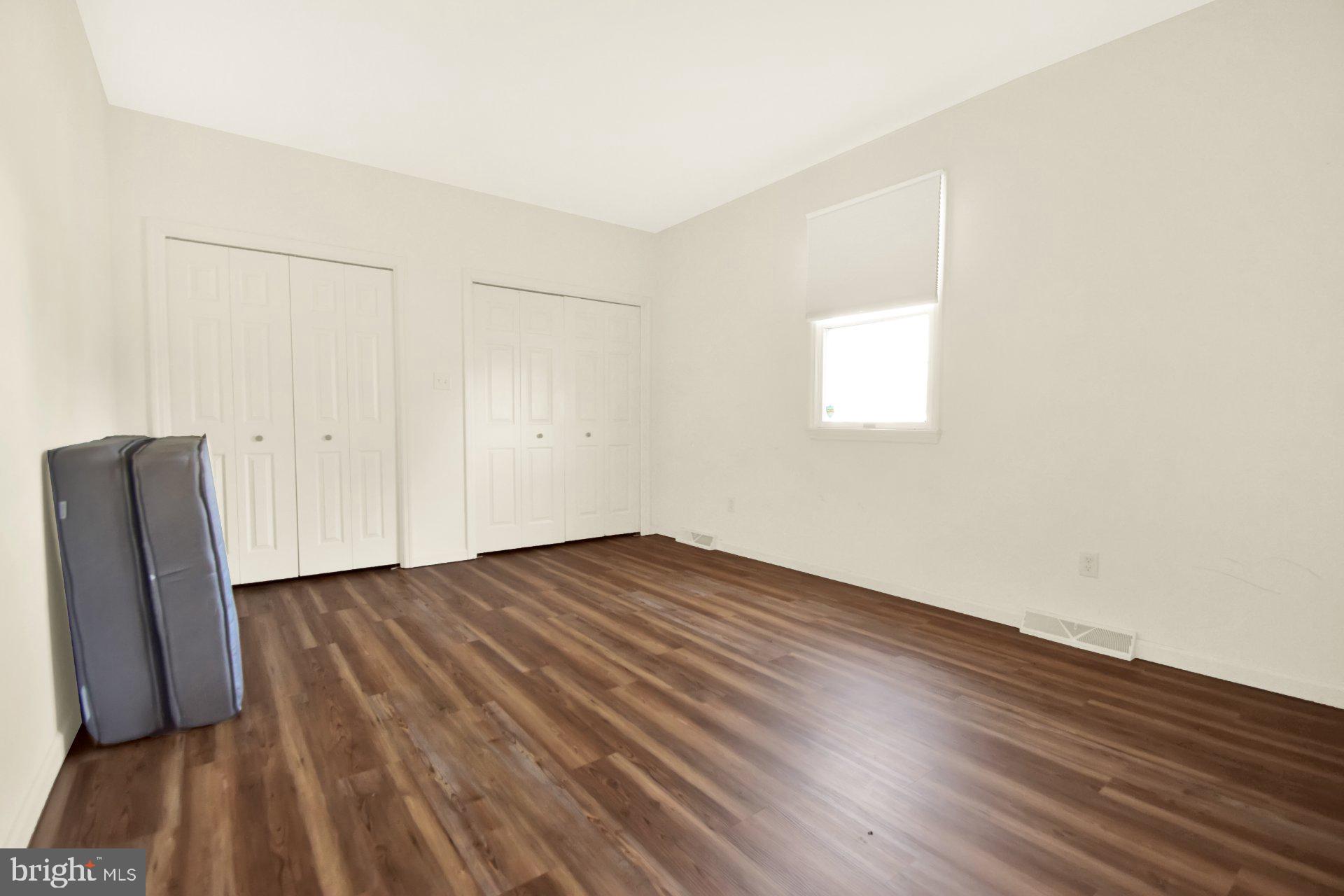 APPLEWOOD ACRES - Residential