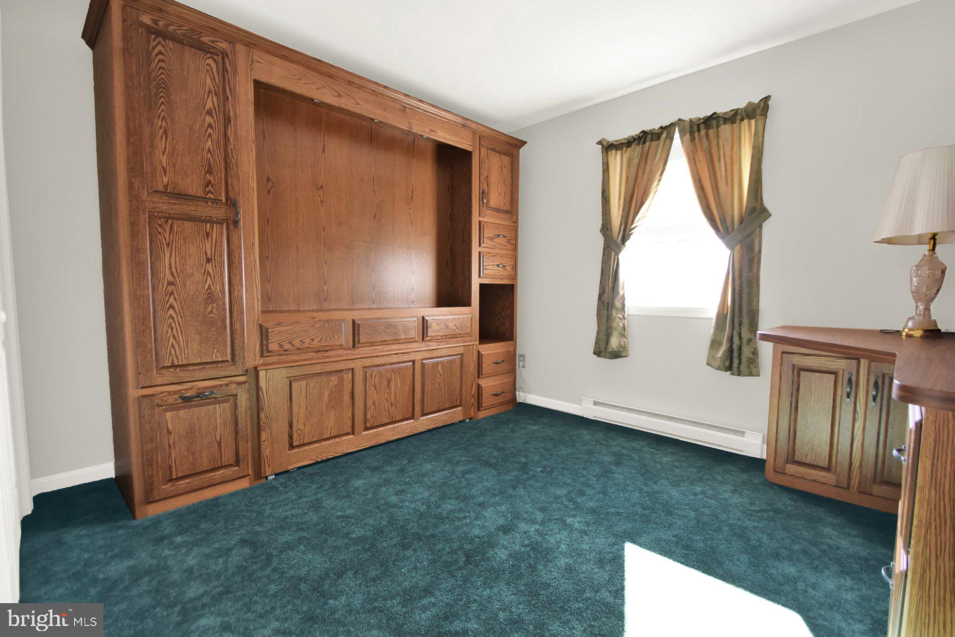 APPLEWOOD ACRES - Residential