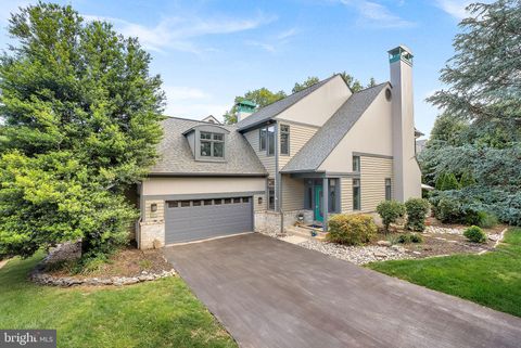 1445 WATERFRONT ROAD RESTON VA 20194