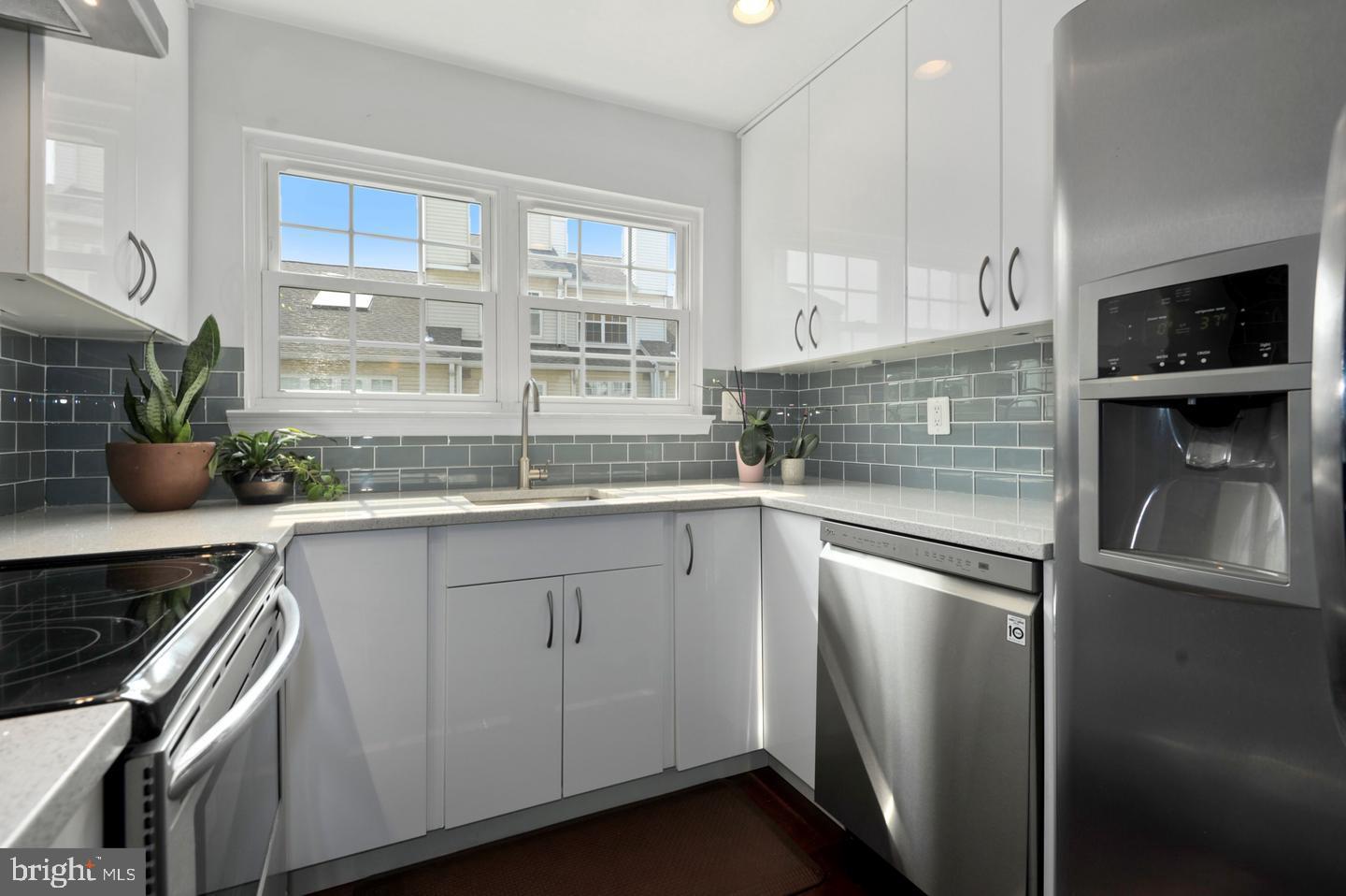 HEIGHTS AT PENDERBROOK - Residential Lease