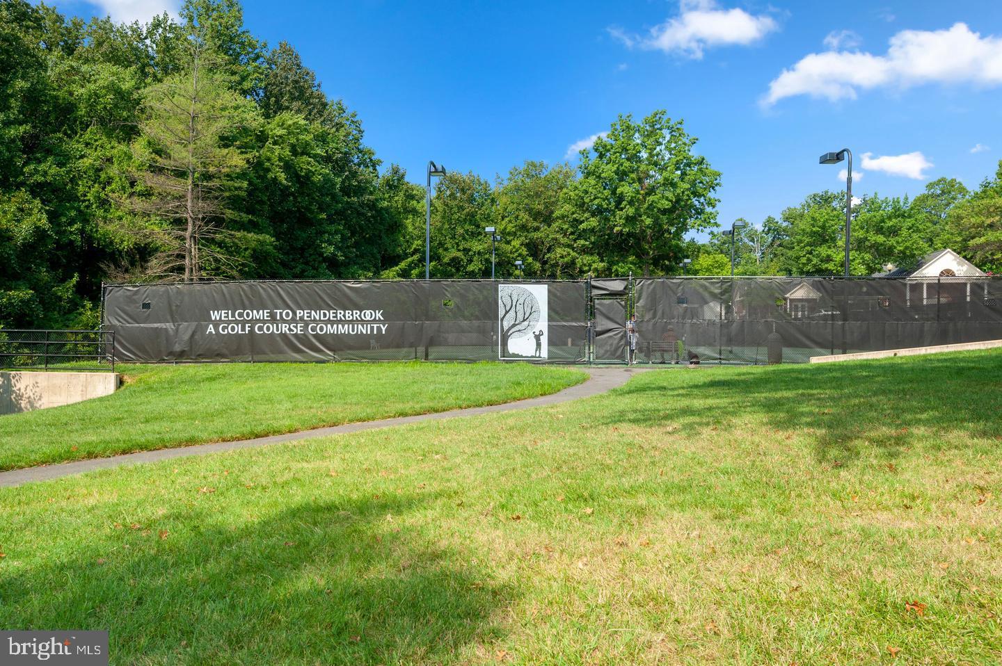 HEIGHTS AT PENDERBROOK - Residential Lease