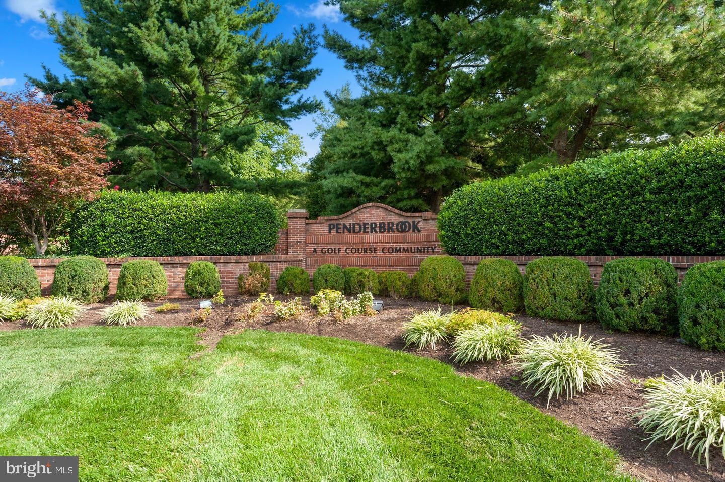 HEIGHTS AT PENDERBROOK - Residential Lease