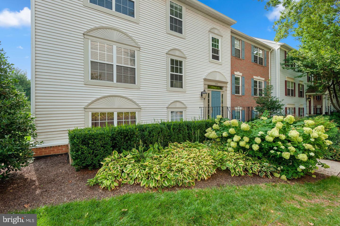 HEIGHTS AT PENDERBROOK - Residential Lease