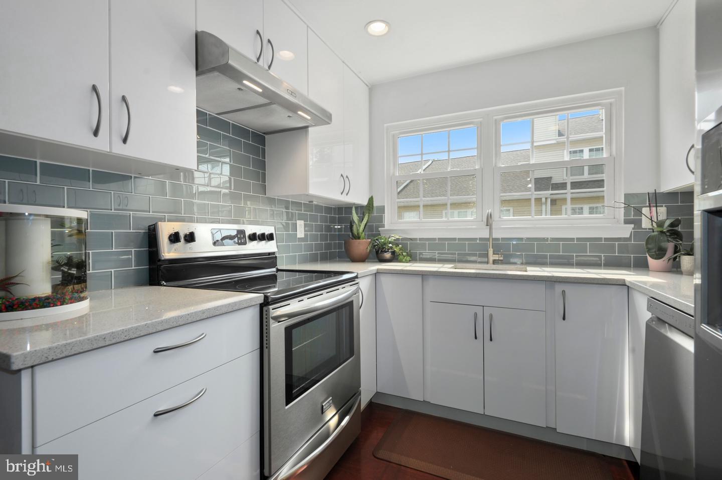 HEIGHTS AT PENDERBROOK - Residential Lease