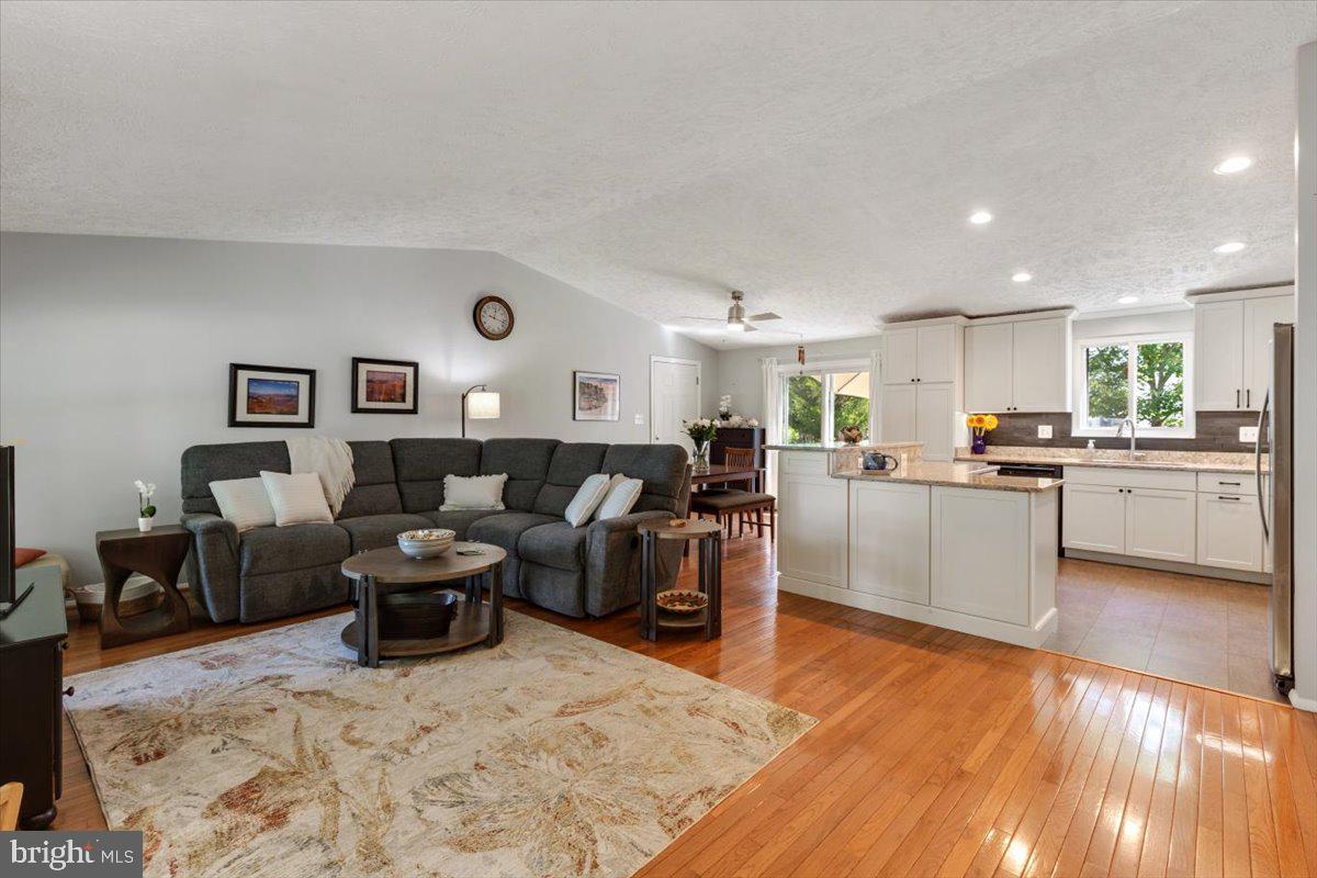 2913 ASHDOWN FOREST DRIVE