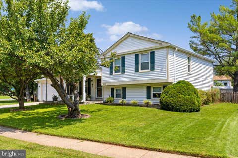 Photo of 2913 Ashdown Forest Drive, HERNDON, VA 20171 (MLS # VAFX2333054)