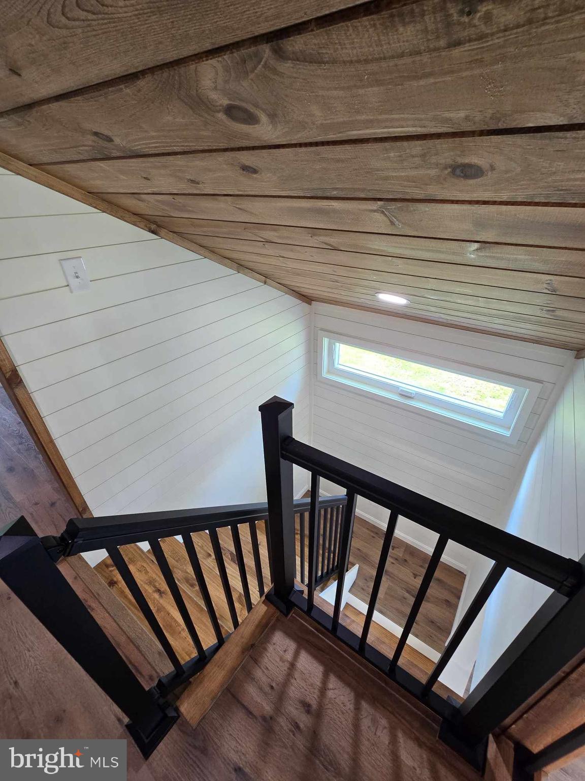 CRYSTAL BEACH MANOR - Residential