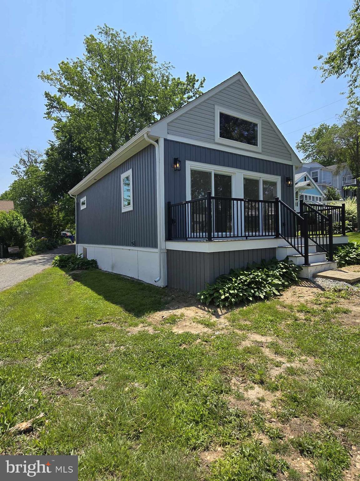 CRYSTAL BEACH MANOR - Residential