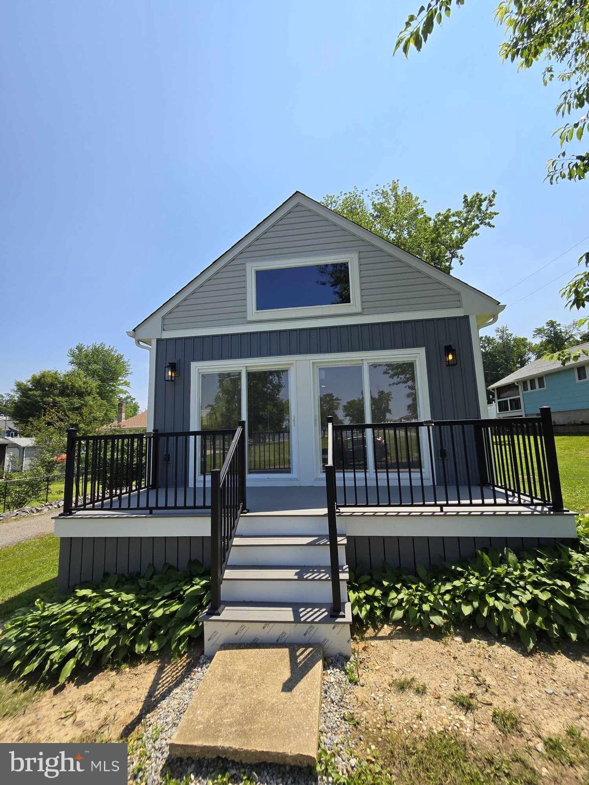 CRYSTAL BEACH MANOR - Residential