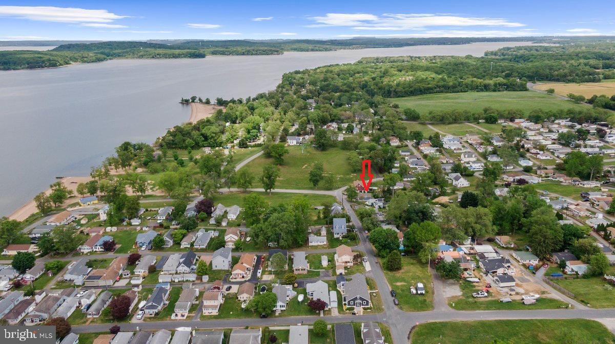 CRYSTAL BEACH MANOR - Residential