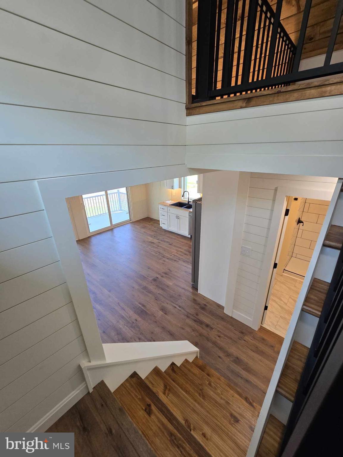 CRYSTAL BEACH MANOR - Residential