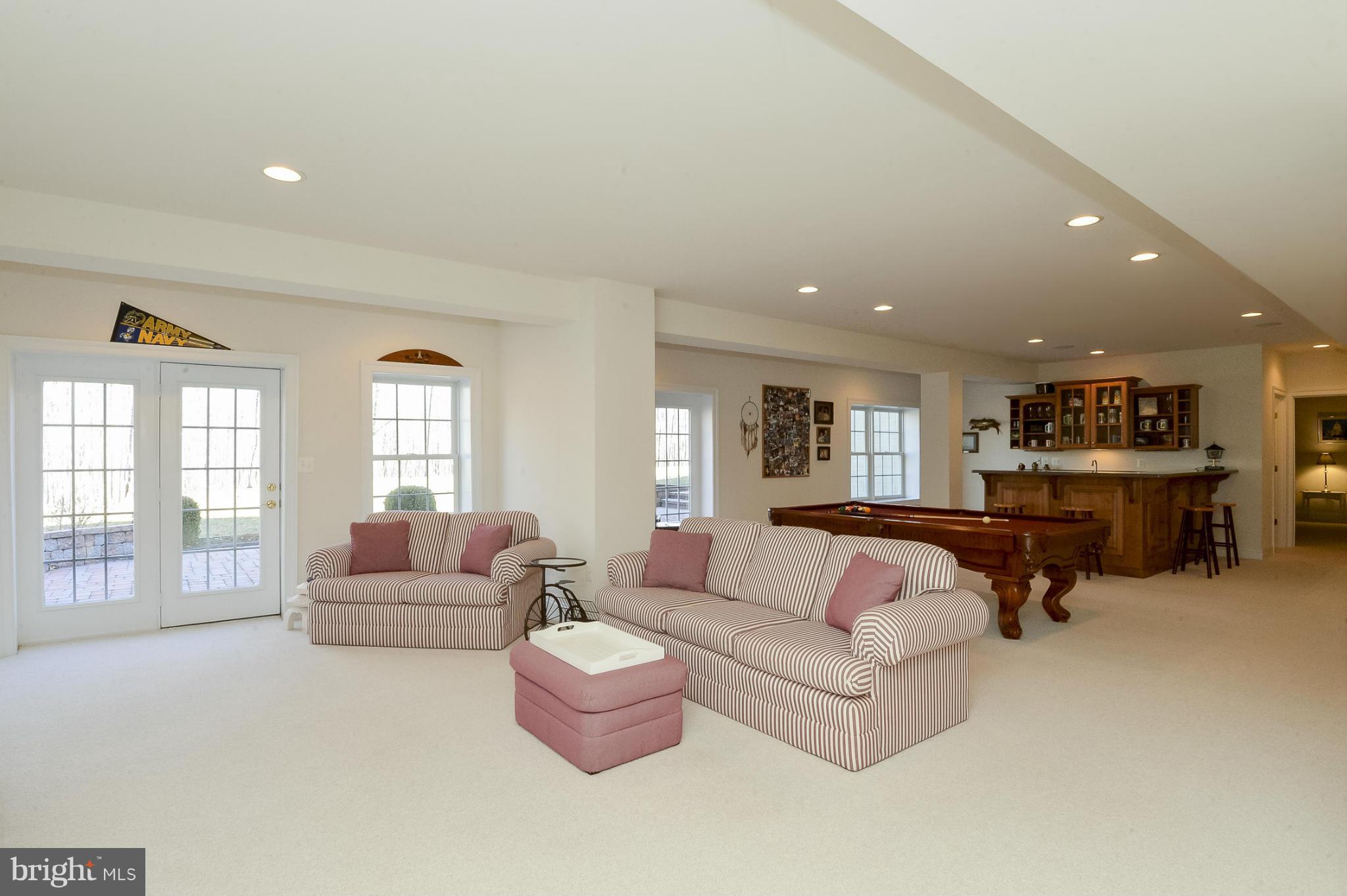 CEDAR CREST - Residential