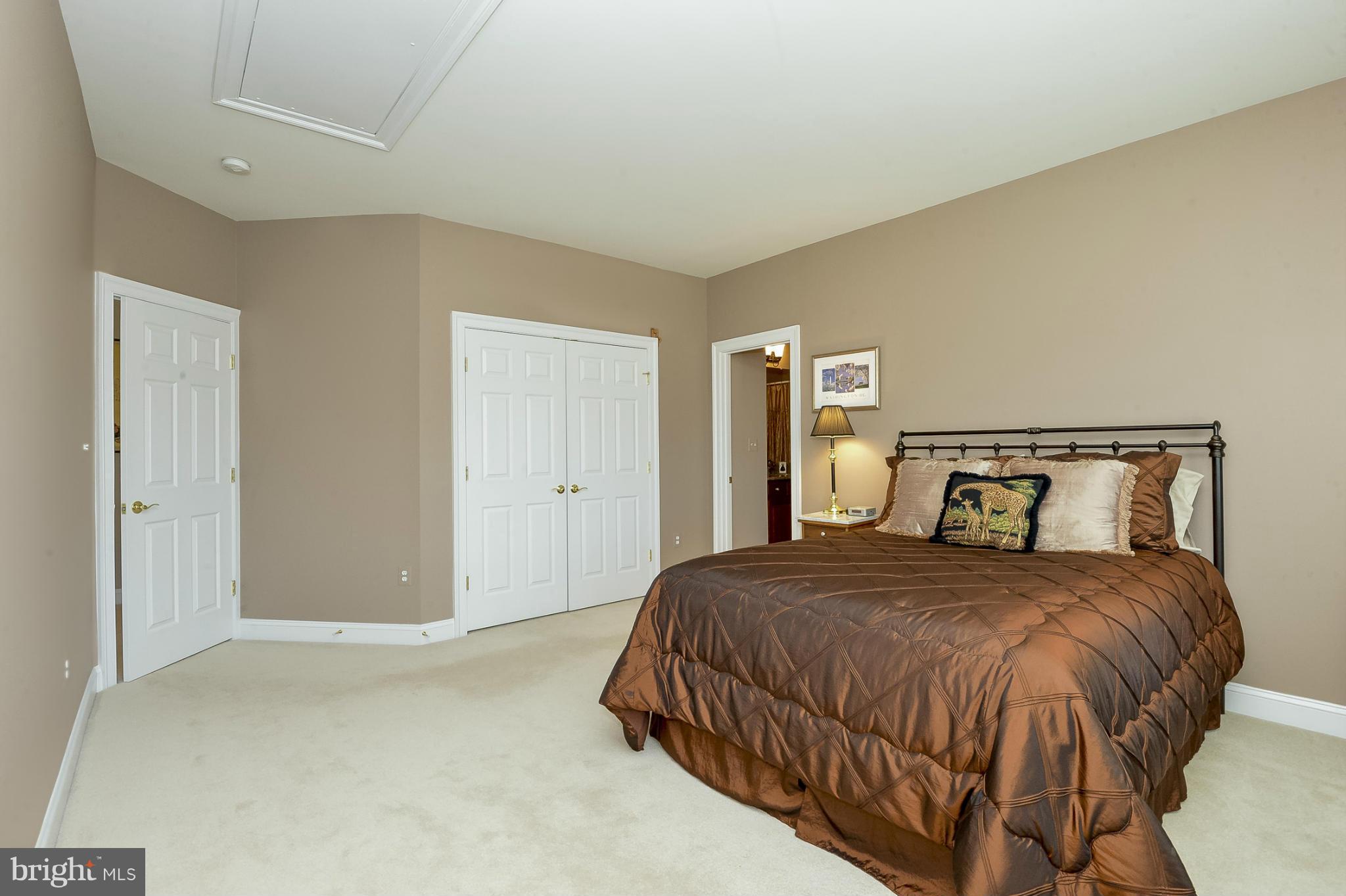 CEDAR CREST - Residential