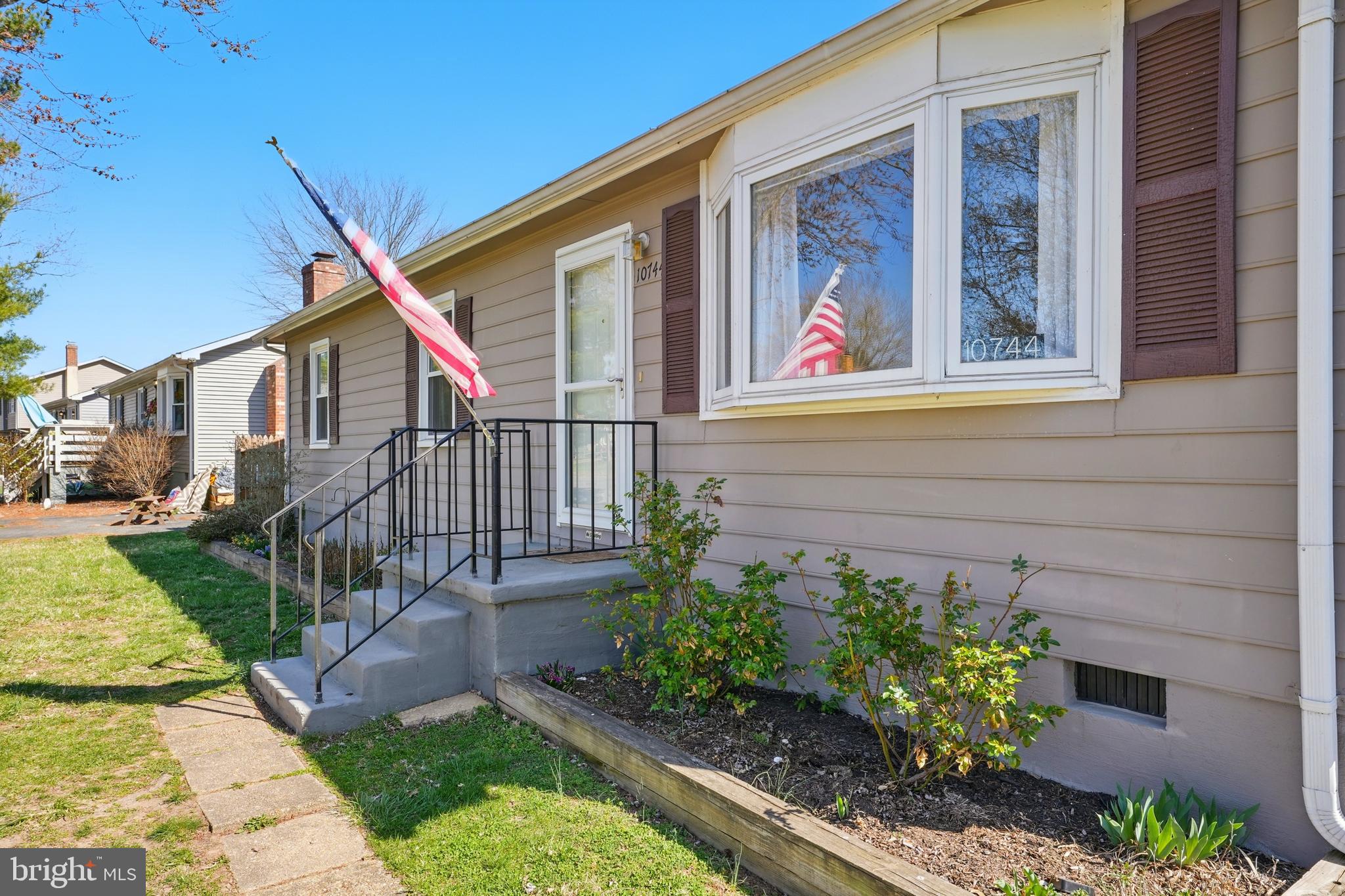 MEADOWBROOKE - Residential